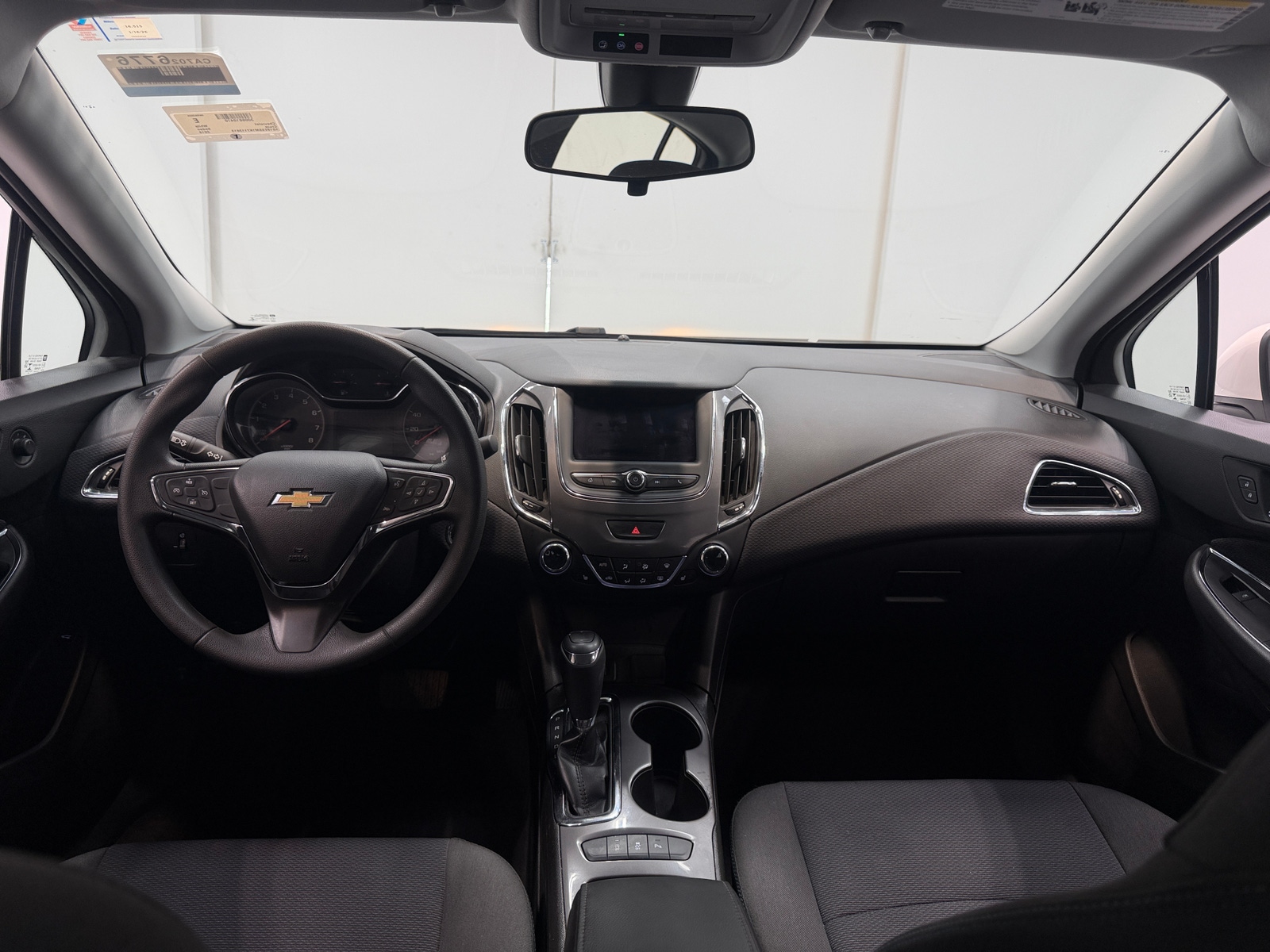 Thumbnail: 2019 Chevrolet Cruze - 3