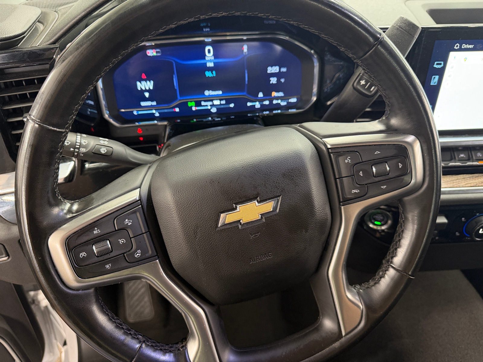 Thumbnail: 2025 Chevrolet Silverado 1500 - 5