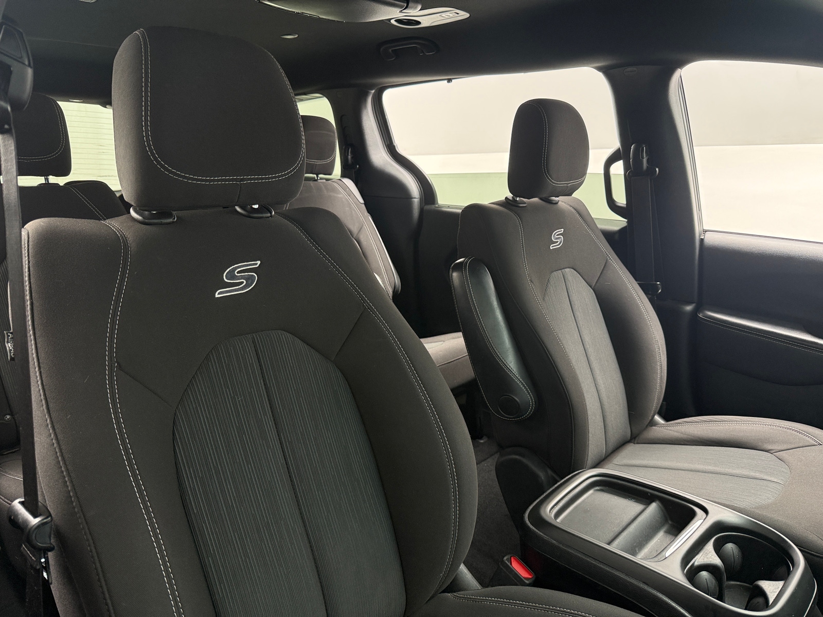 Thumbnail: 2020 Chrysler Pacifica - 2