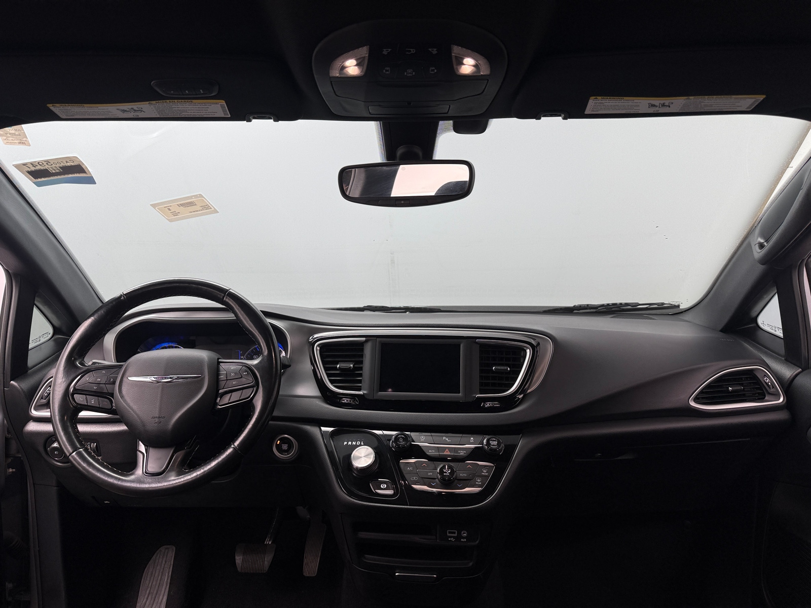 Thumbnail: 2020 Chrysler Pacifica - 3