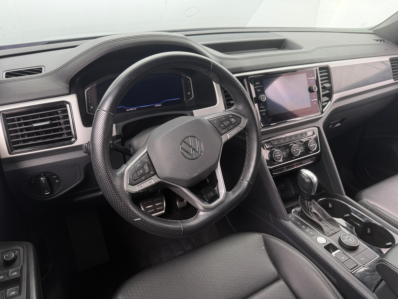 Thumbnail: 2022 Volkswagen Atlas - 4