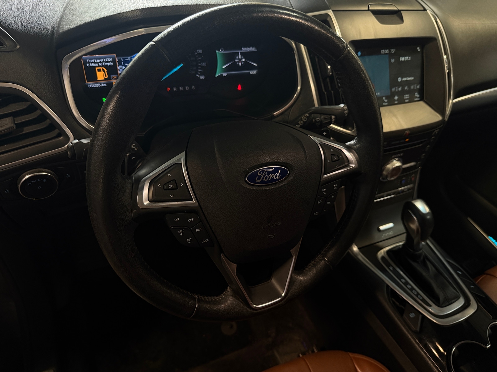 Thumbnail: 2017 Ford Edge - 4