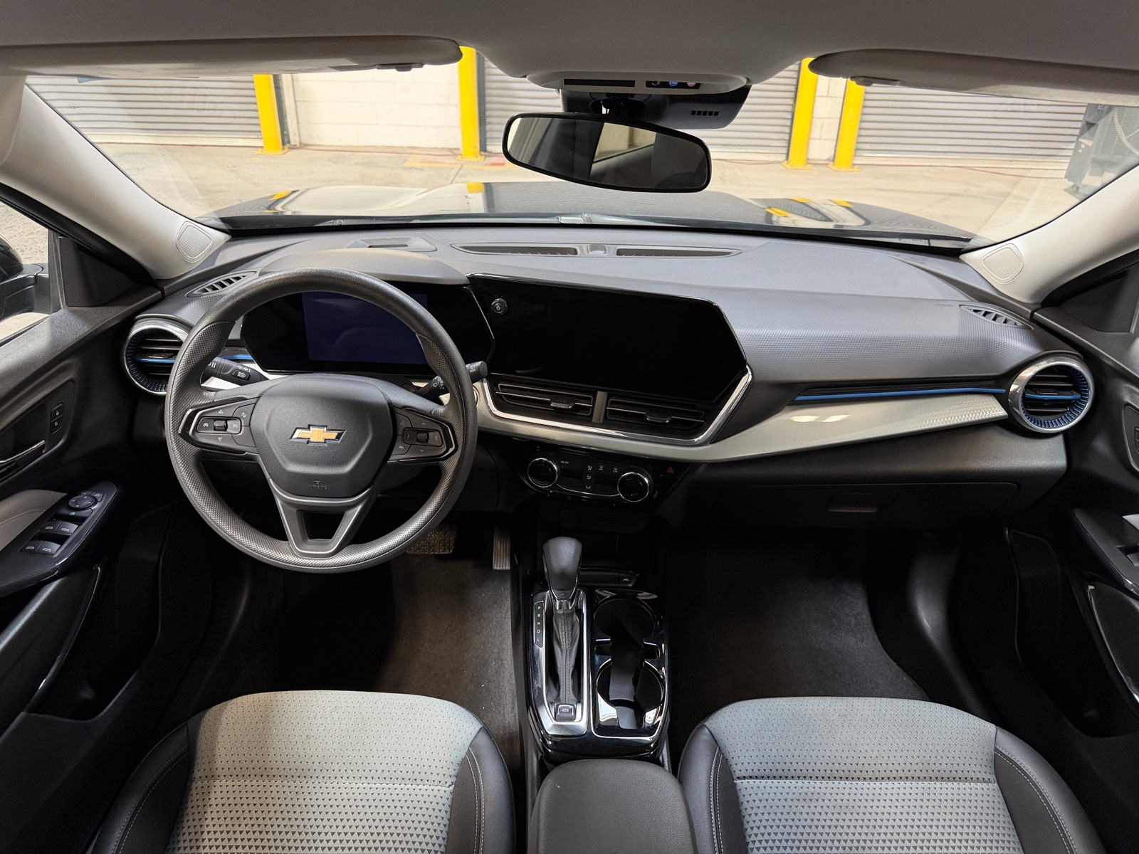 Thumbnail: 2025 Chevrolet Trax - 2