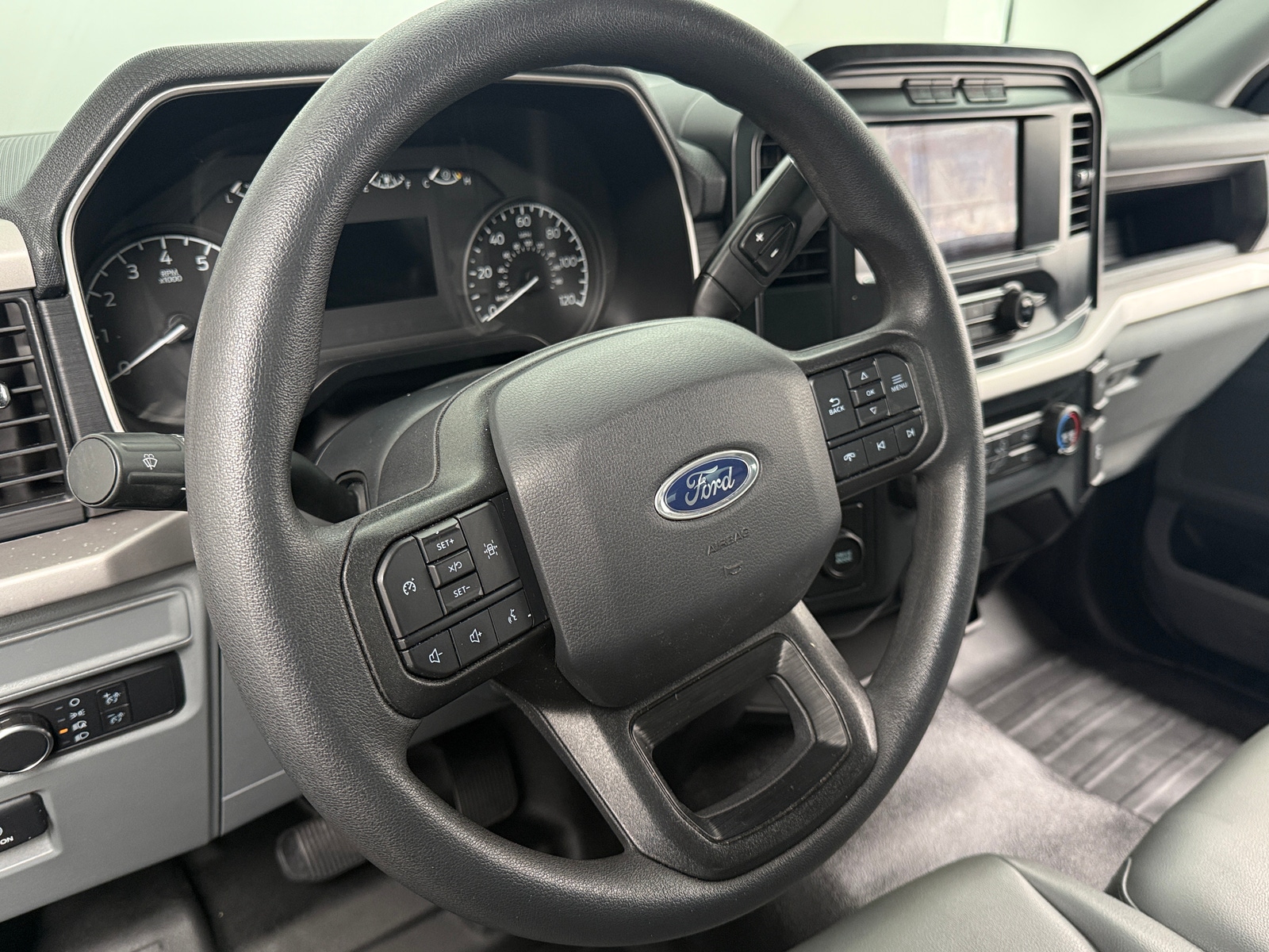 Thumbnail: 2022 Ford Econoline - 5