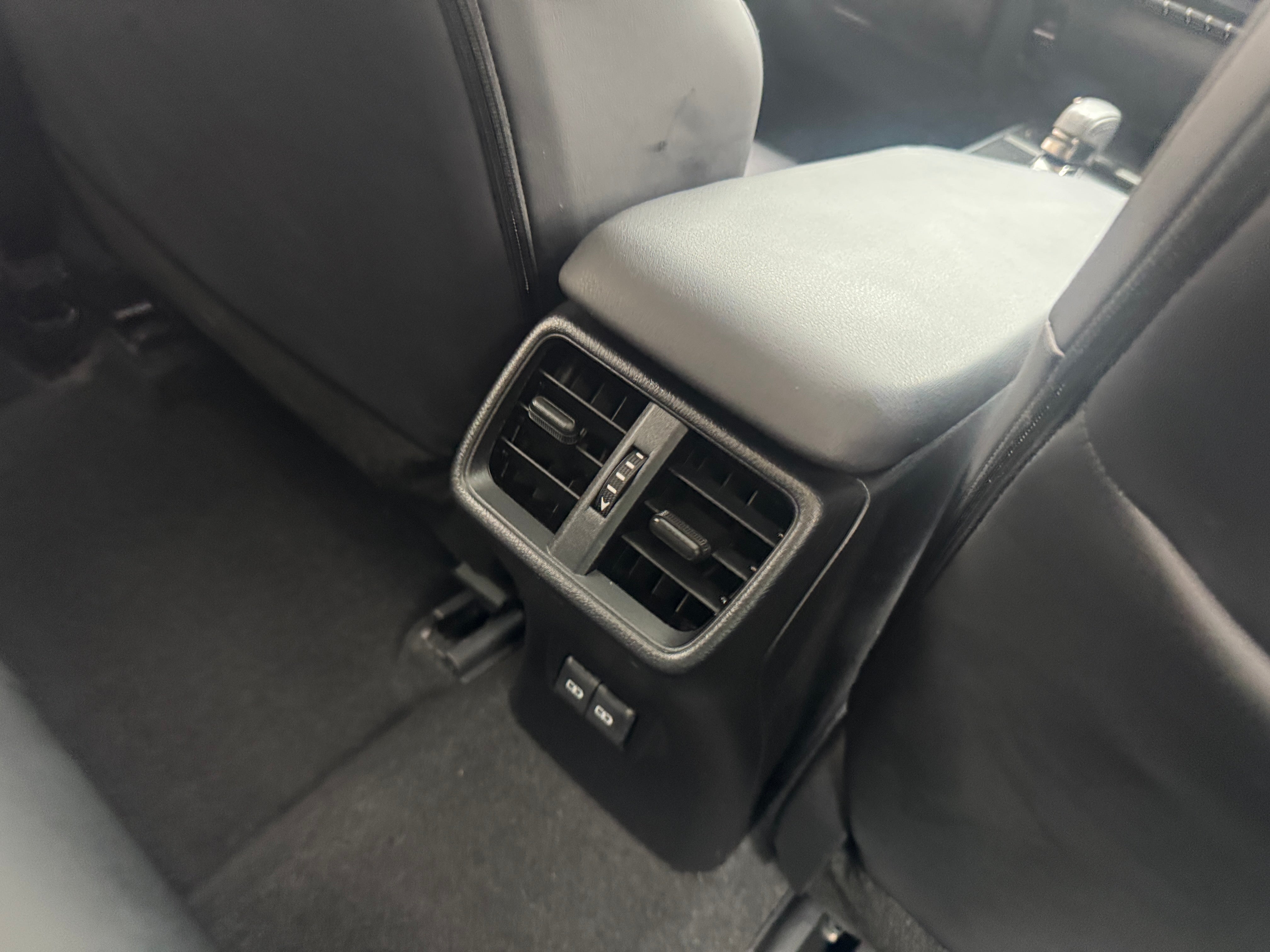 2025 Lexus UX Hybrid