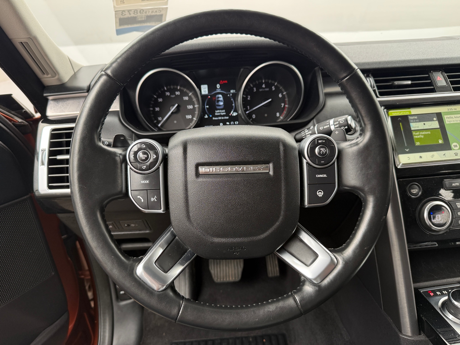 Thumbnail: 2017 Land Rover Discovery - 4