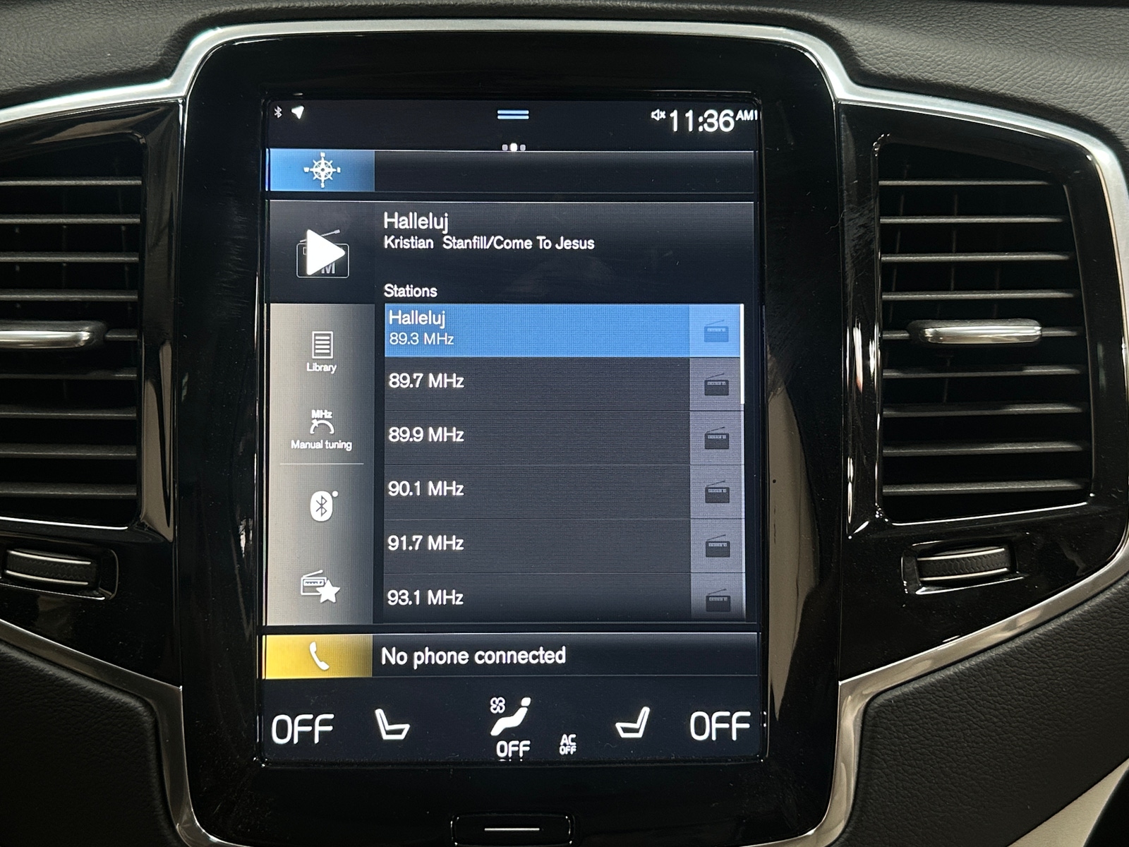 Thumbnail: 2022 Volvo XC90 - 3
