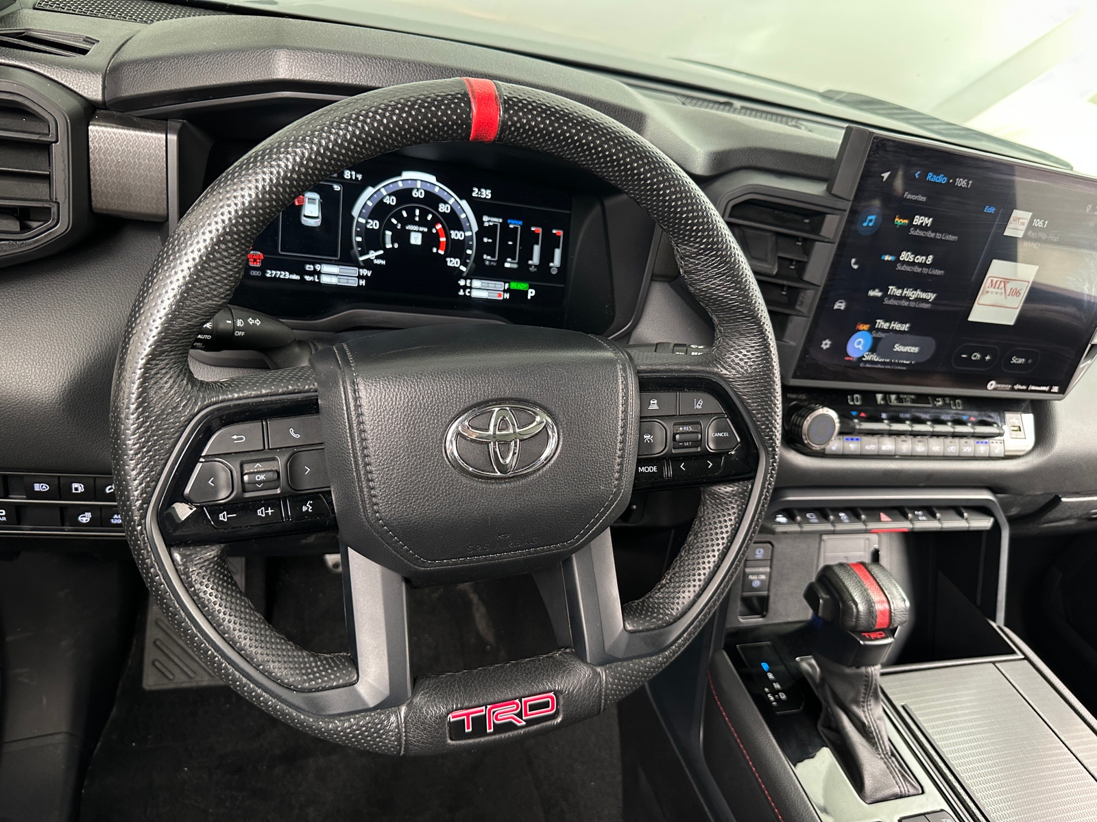 Thumbnail: 2024 Toyota Sequoia - 4