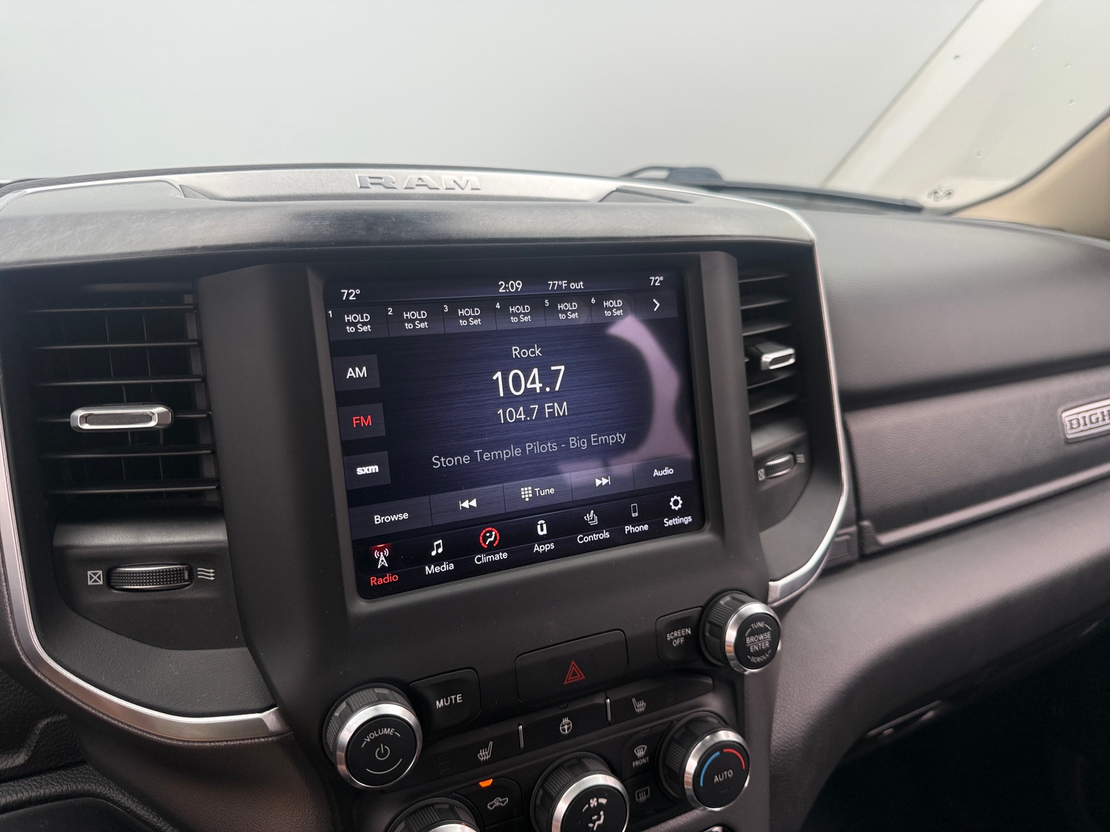 Thumbnail: 2020 RAM 1500 - 4