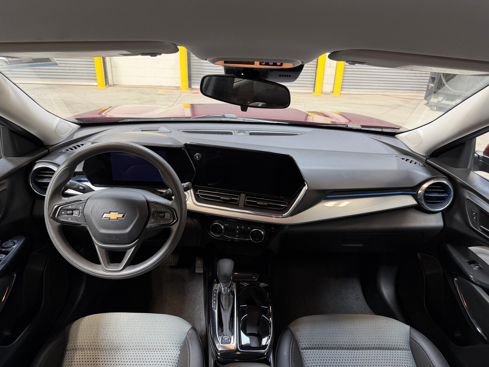 Thumbnail: 2025 Chevrolet Trax - 2