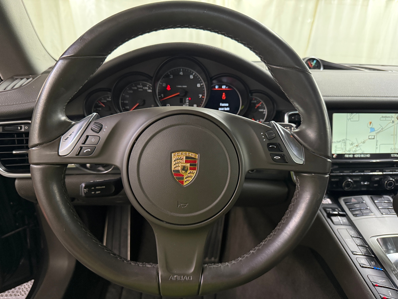 Thumbnail: 2015 Porsche Panamera - 5