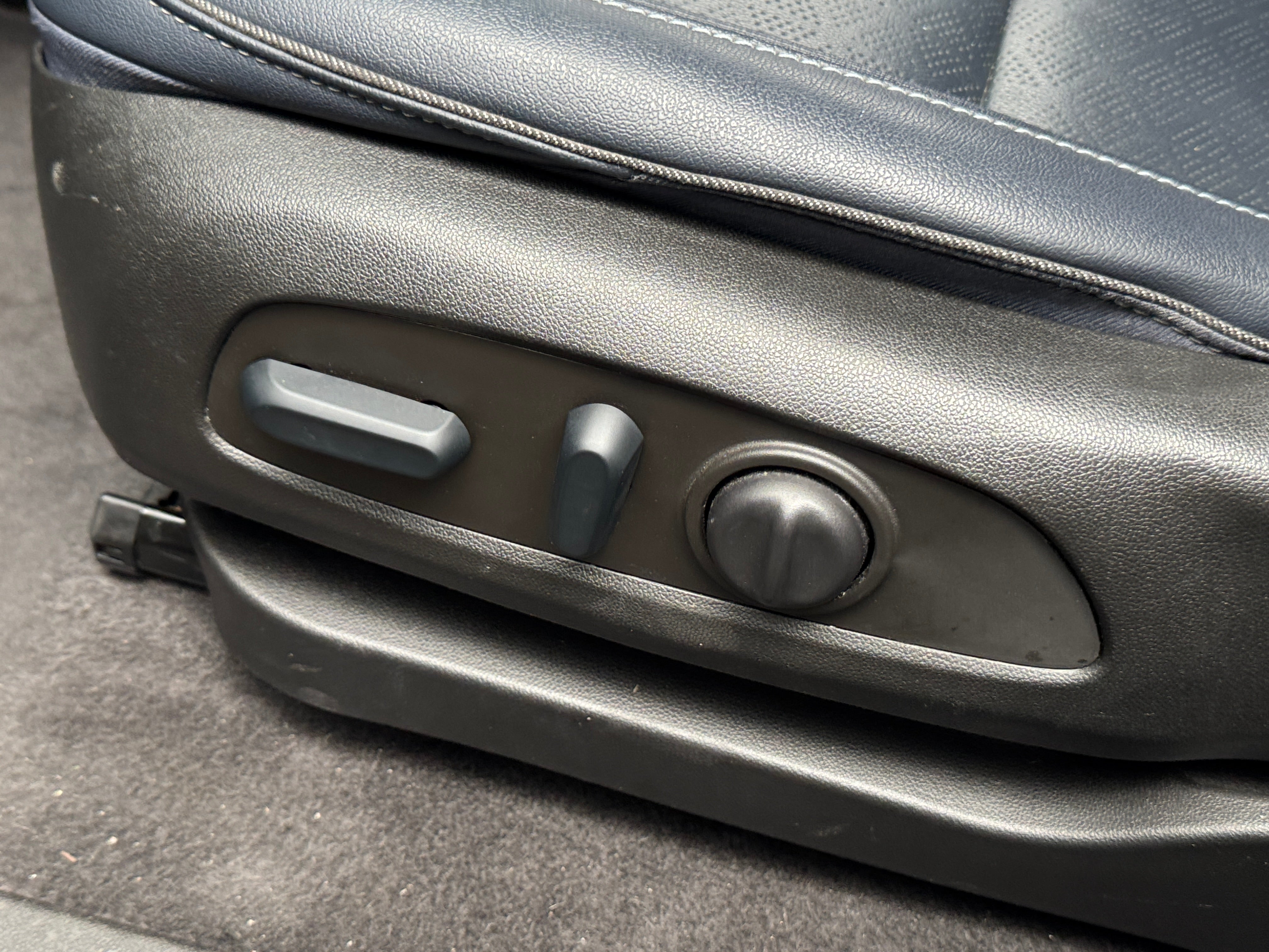 2022 Chevrolet Bolt EUV Premier - Photo 18