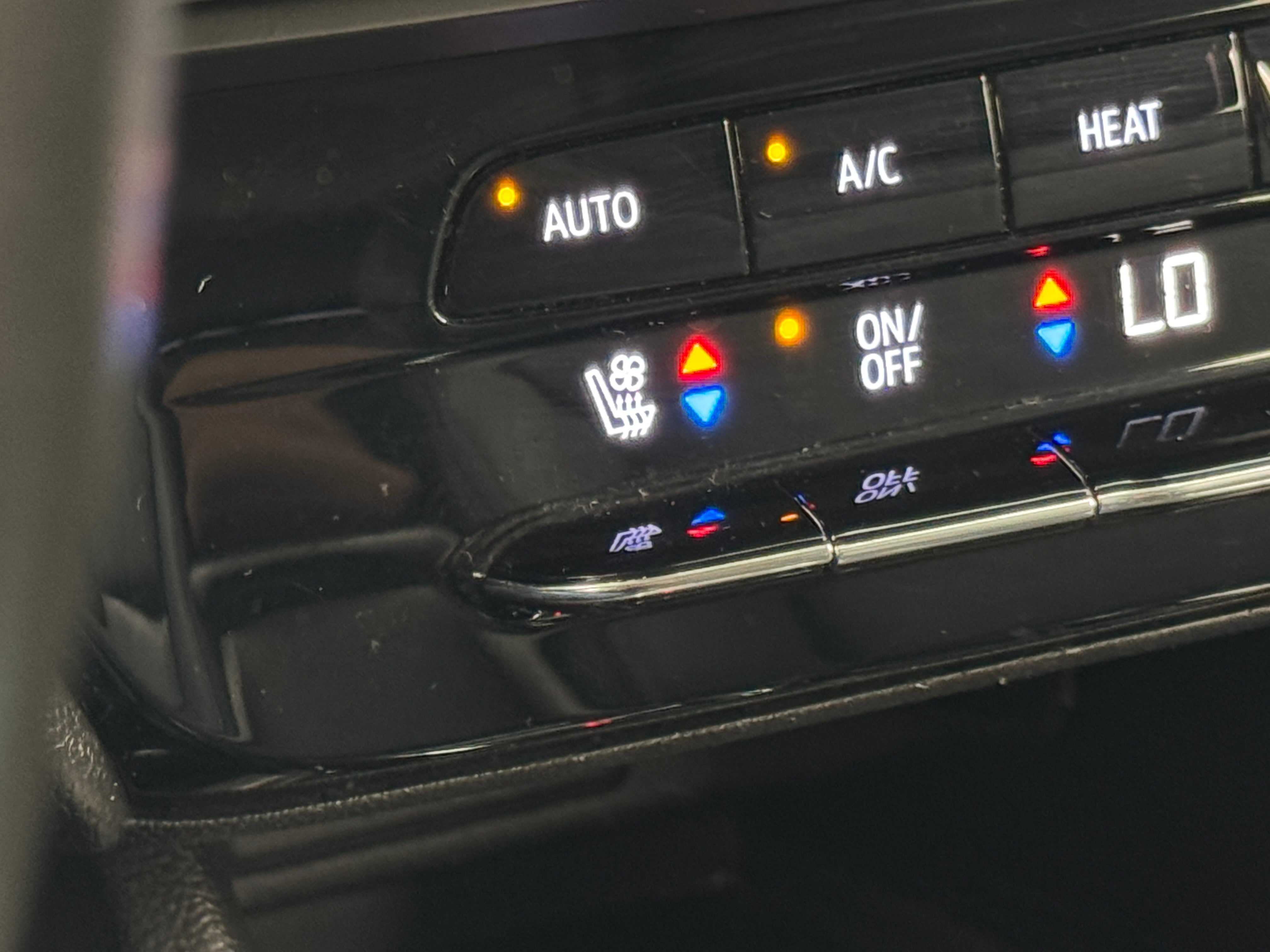 2022 Chevrolet Bolt EUV Premier - Photo 12