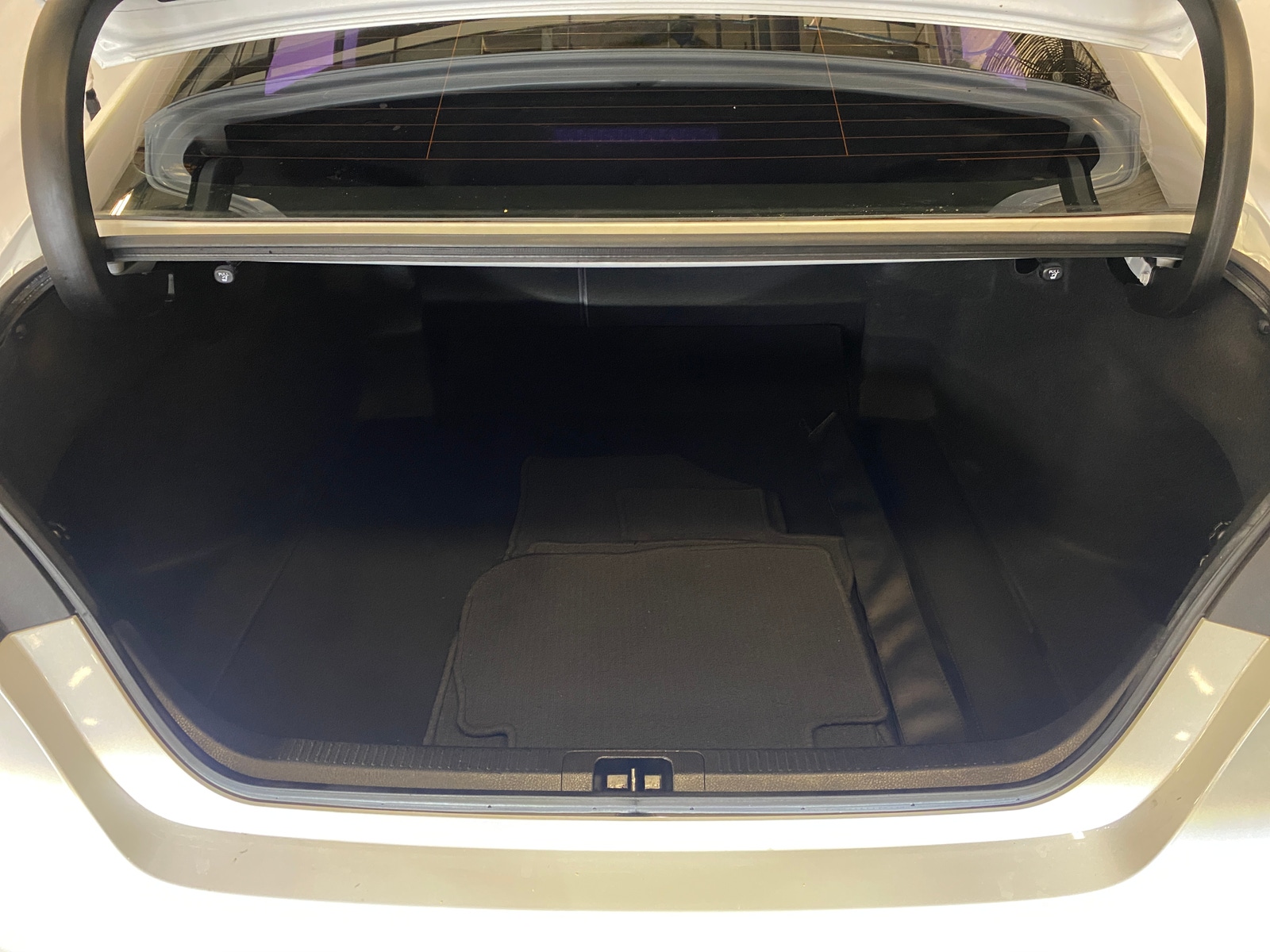 Thumbnail: 2020 Toyota Camry - 7