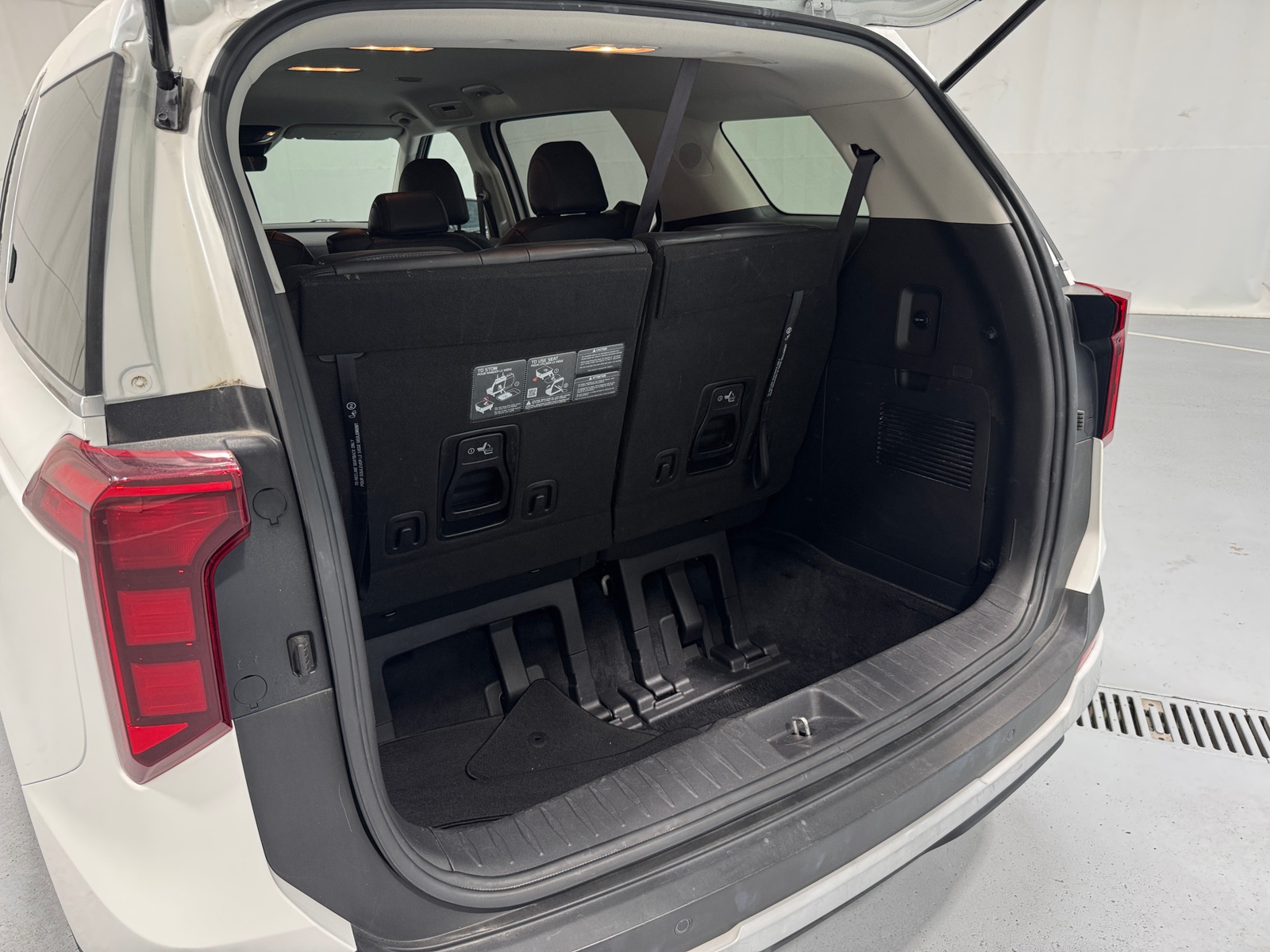 Thumbnail: 2025 Kia Carnival - 6