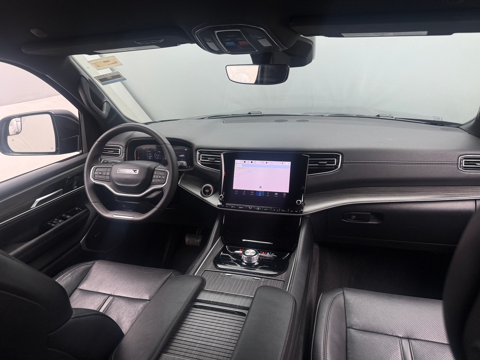Thumbnail: 2024 Jeep Wagoneer - 2