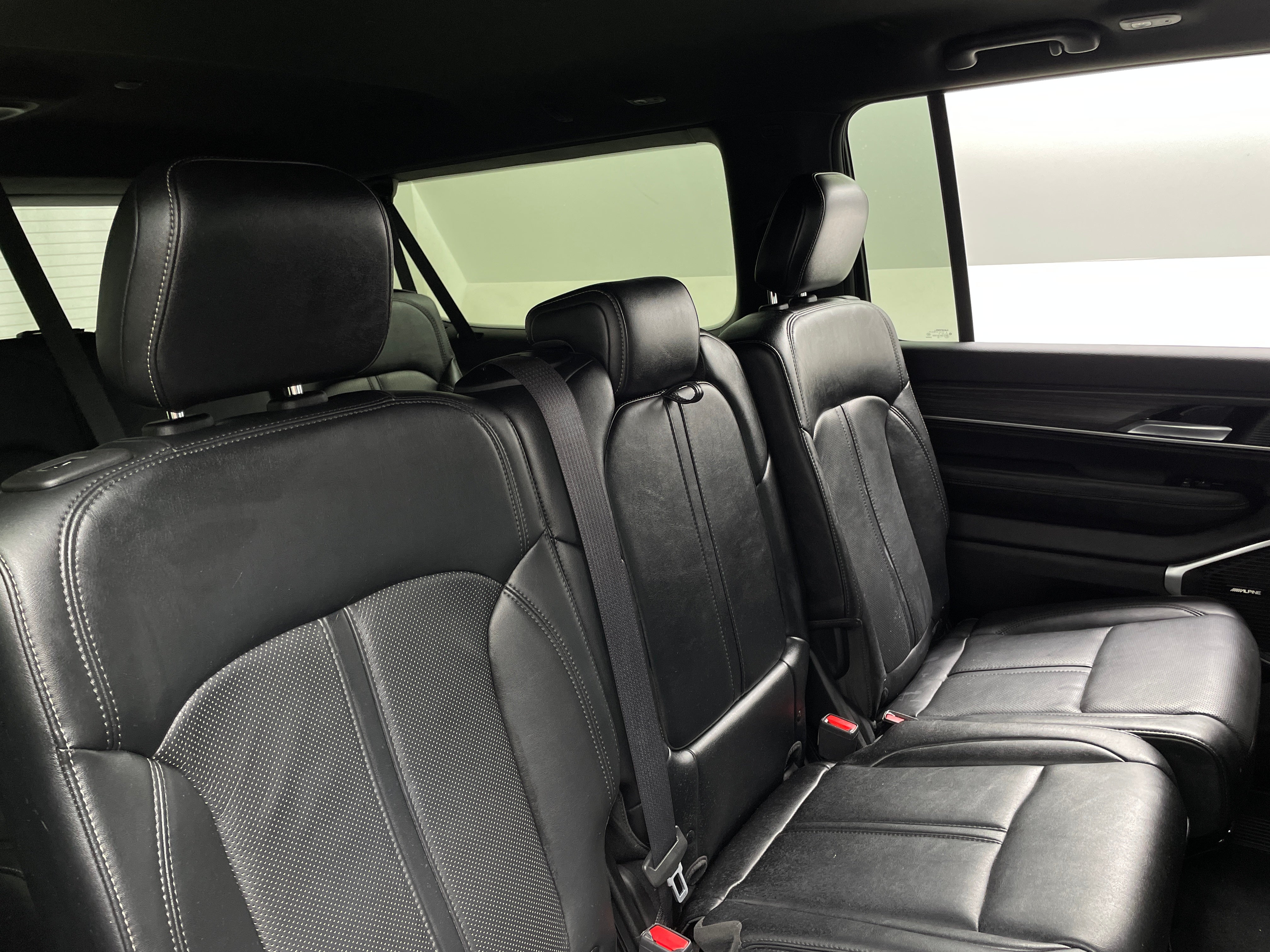 2023 Jeep Wagoneer L