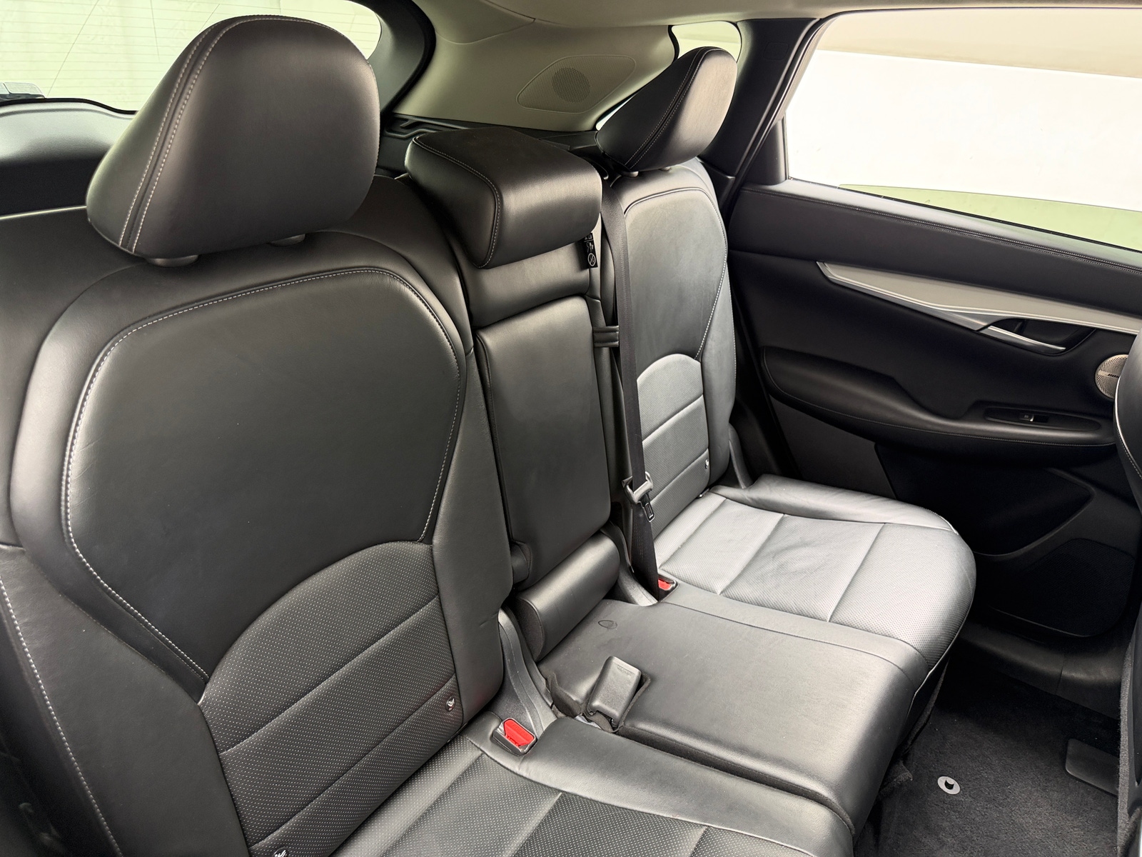 Thumbnail: 2019 INFINITI QX50 - 5