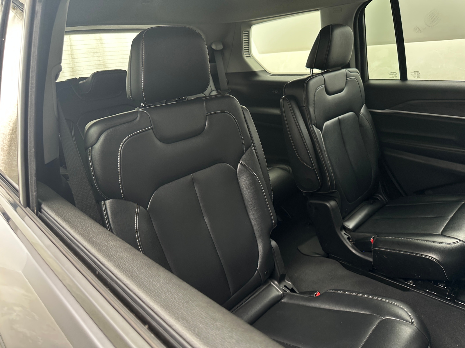 Thumbnail: 2023 Jeep Grand Cherokee L - 5