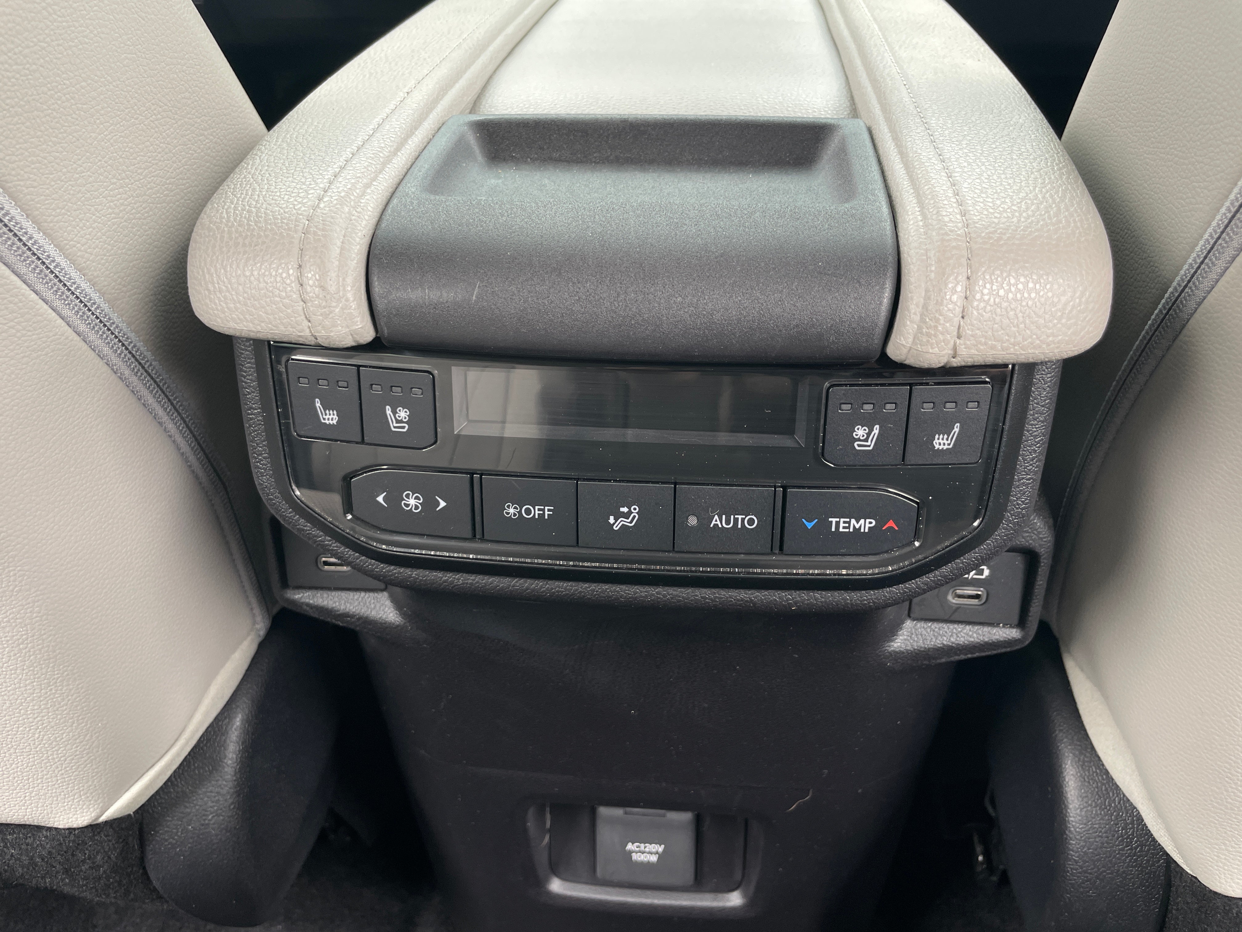 2025 Toyota Grand Highlander Platinum