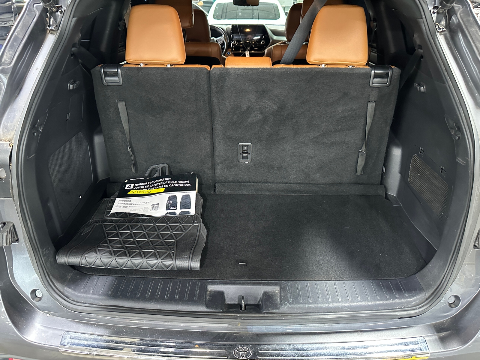 Thumbnail: 2021 Toyota Highlander - 6