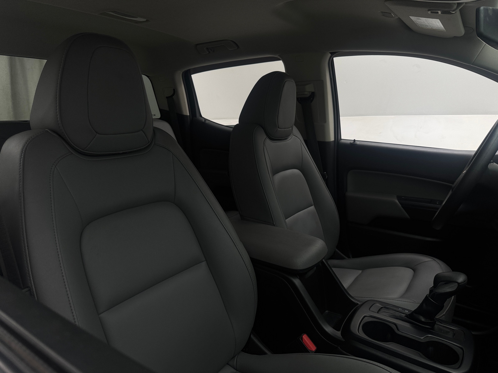 Thumbnail: 2022 Chevrolet Colorado - 2