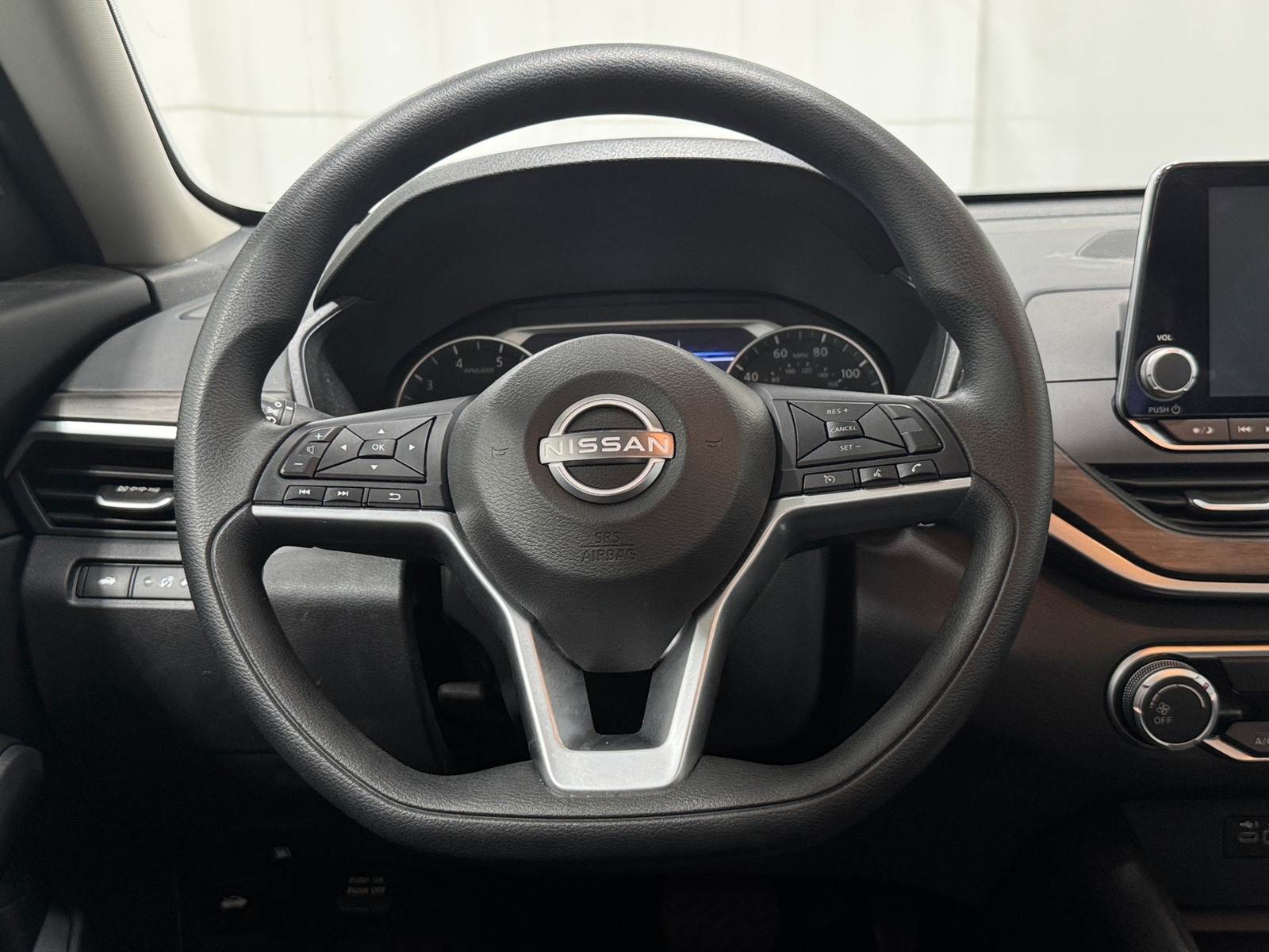 Thumbnail: 2025 Nissan Altima - 5