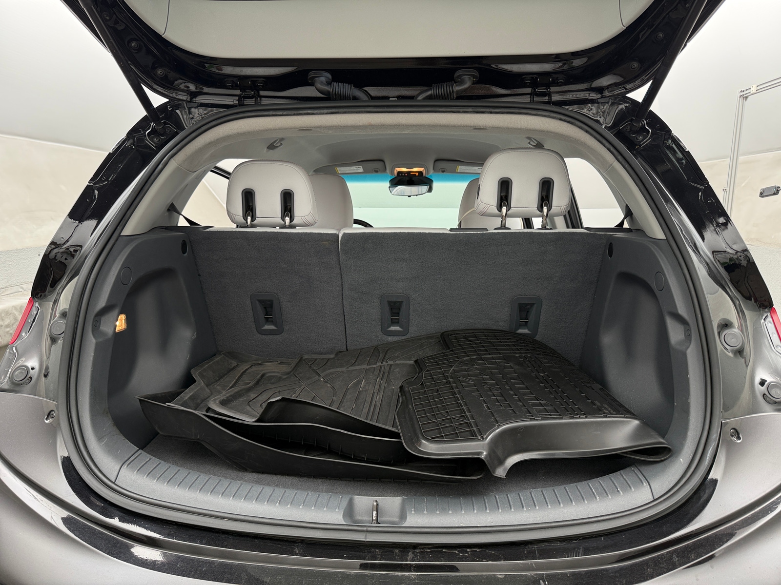 Thumbnail: 2020 Chevrolet Bolt EV - 6