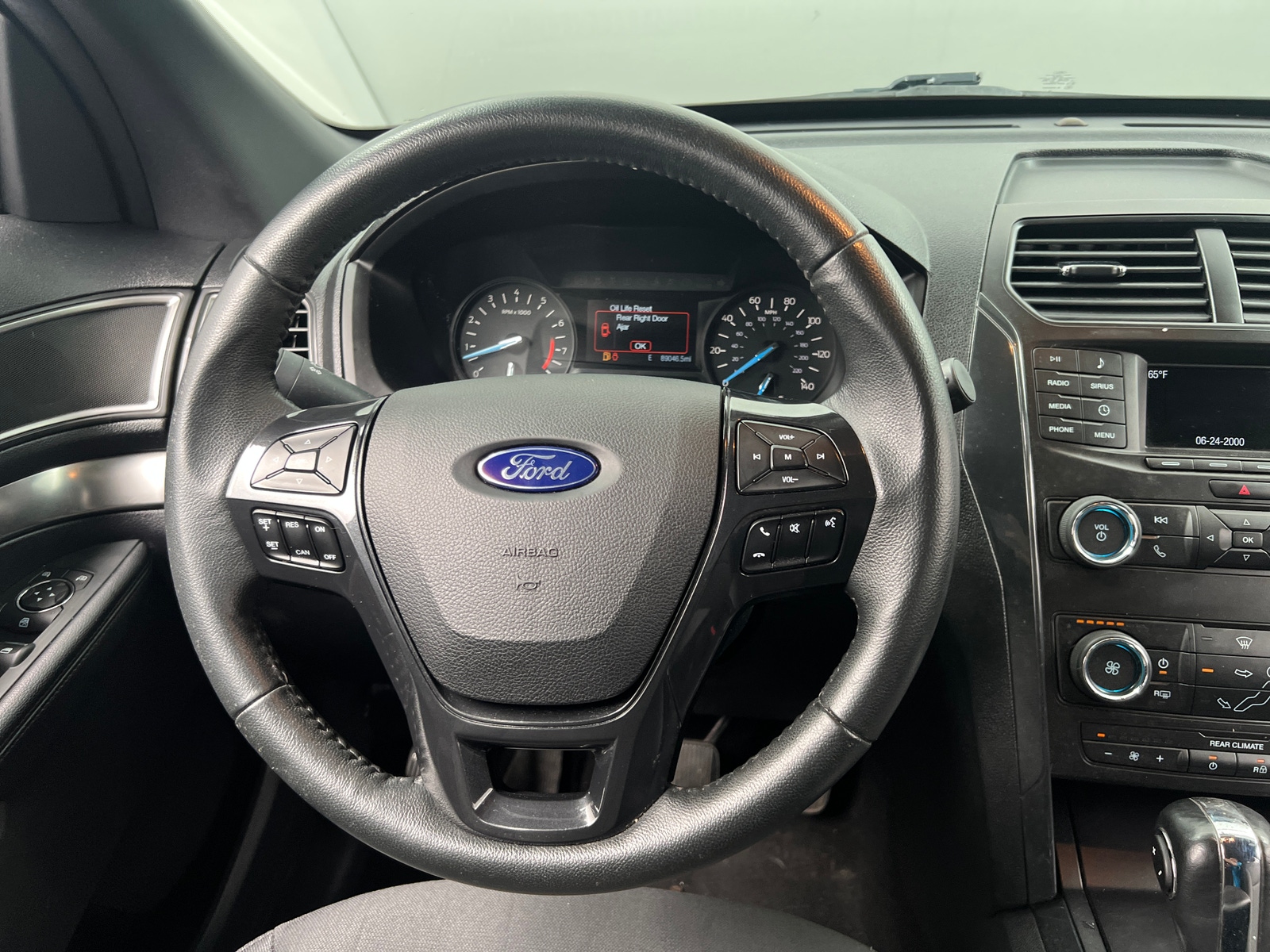 Thumbnail: 2019 Ford Explorer - 5