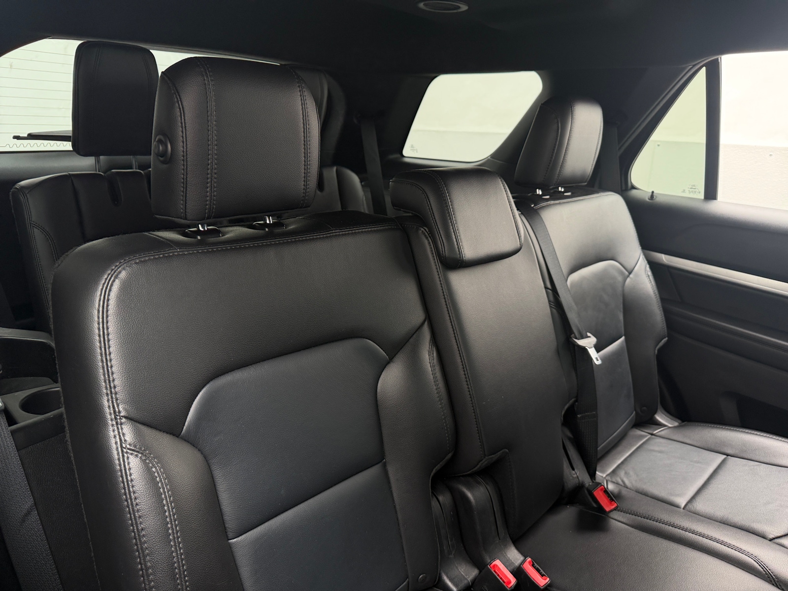 Thumbnail: 2017 Ford Explorer - 5