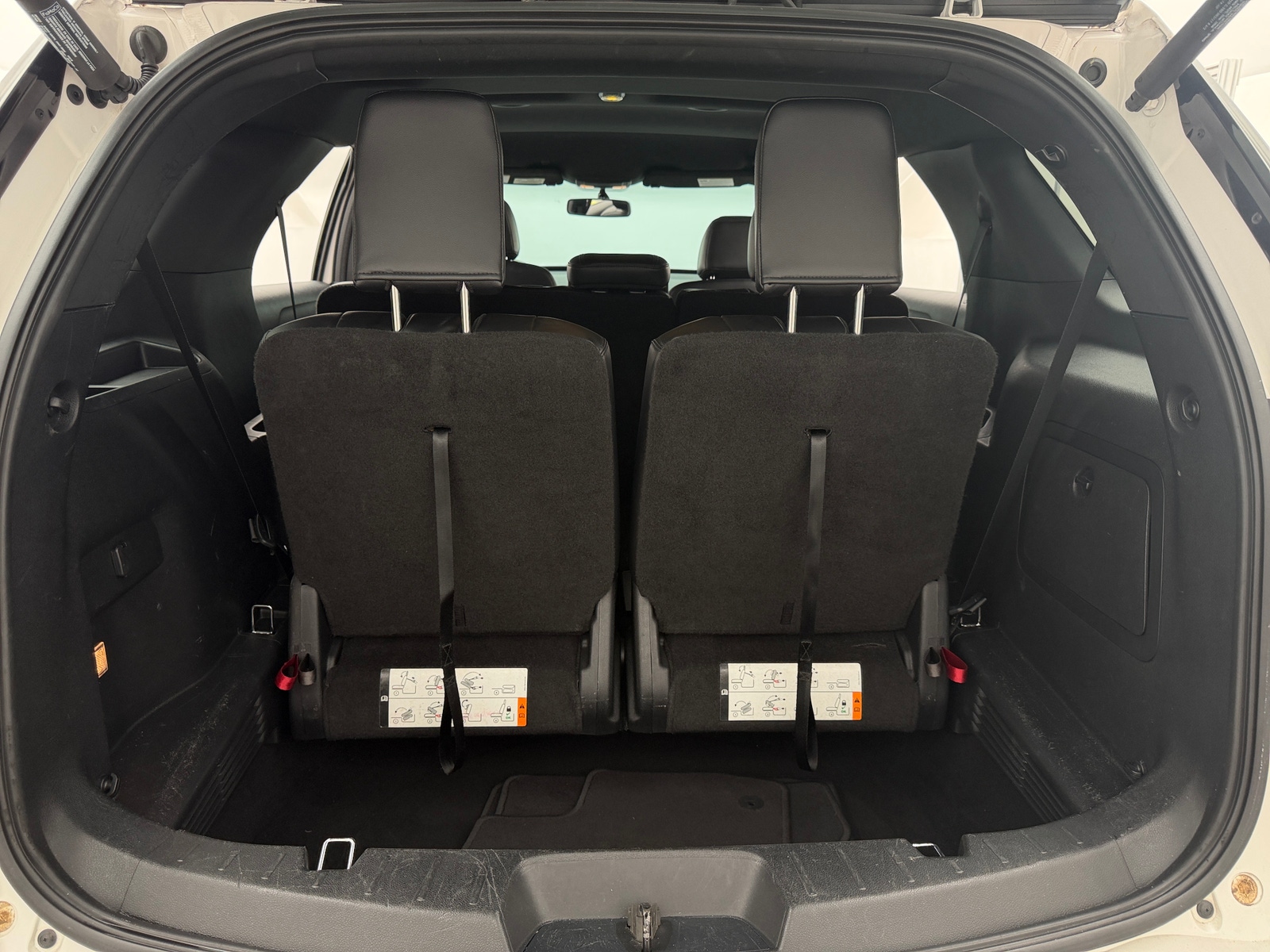Thumbnail: 2017 Ford Explorer - 6