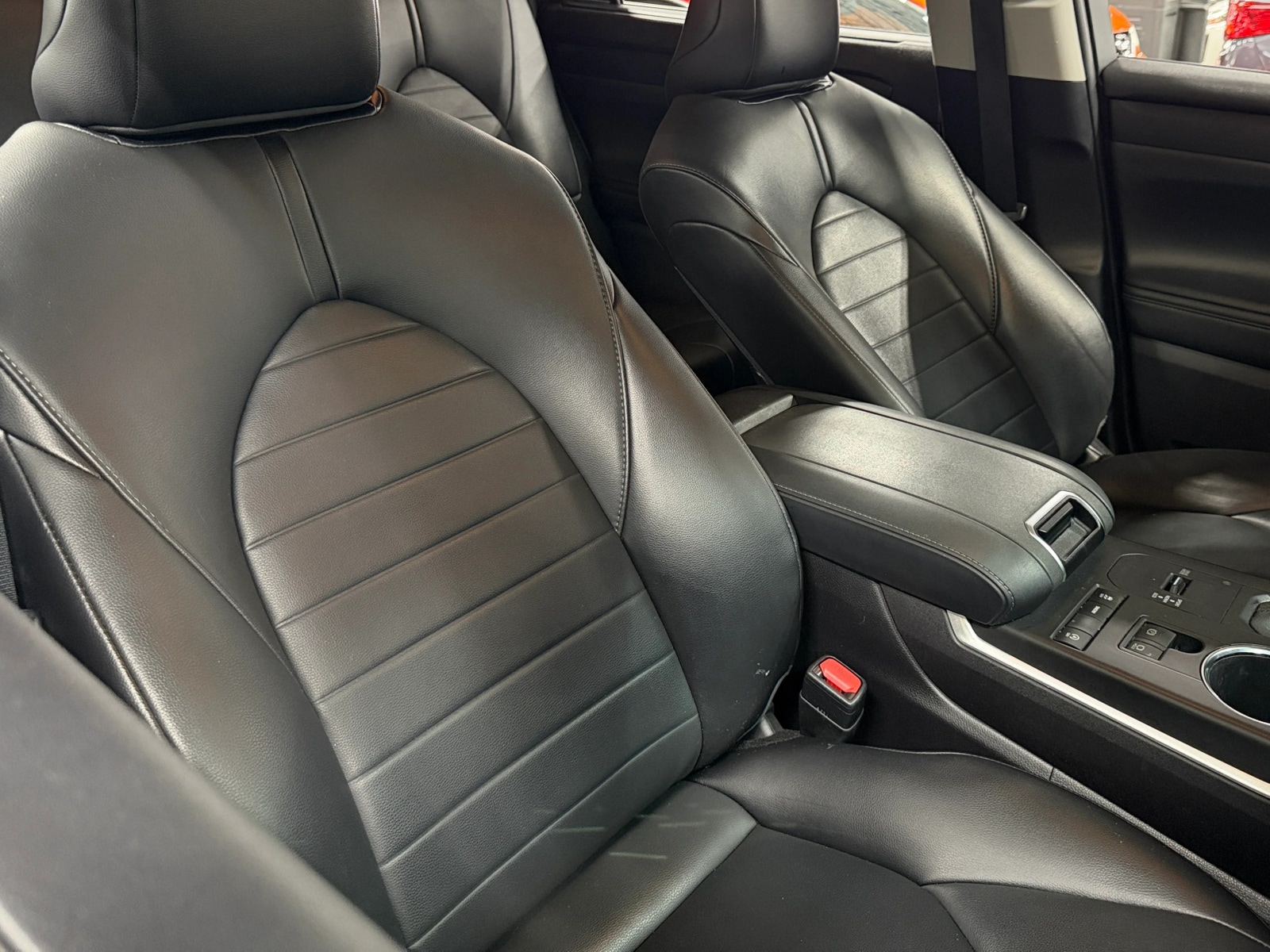 Thumbnail: 2021 Toyota Highlander - 2