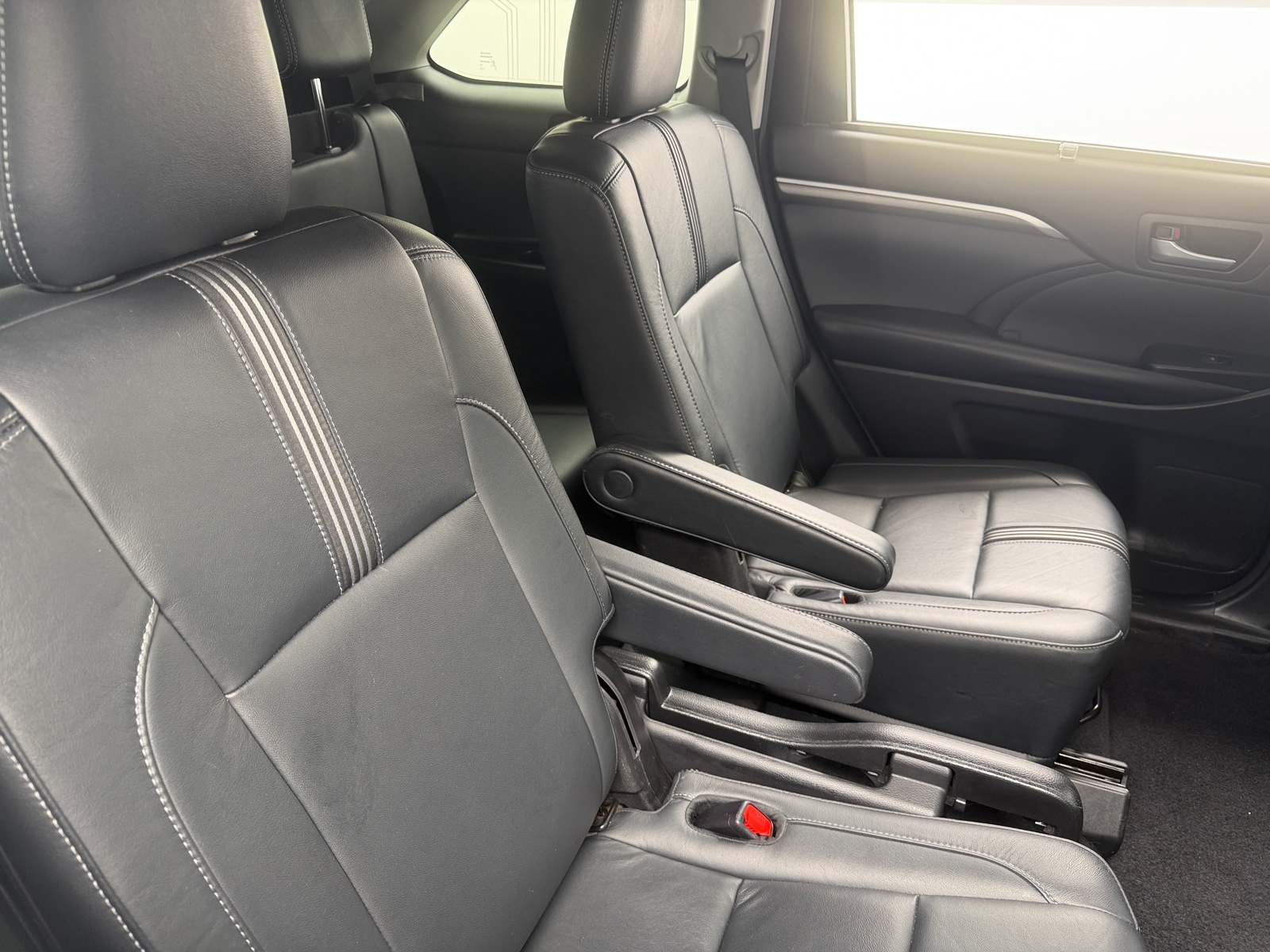 Thumbnail: 2018 Toyota Highlander - 6
