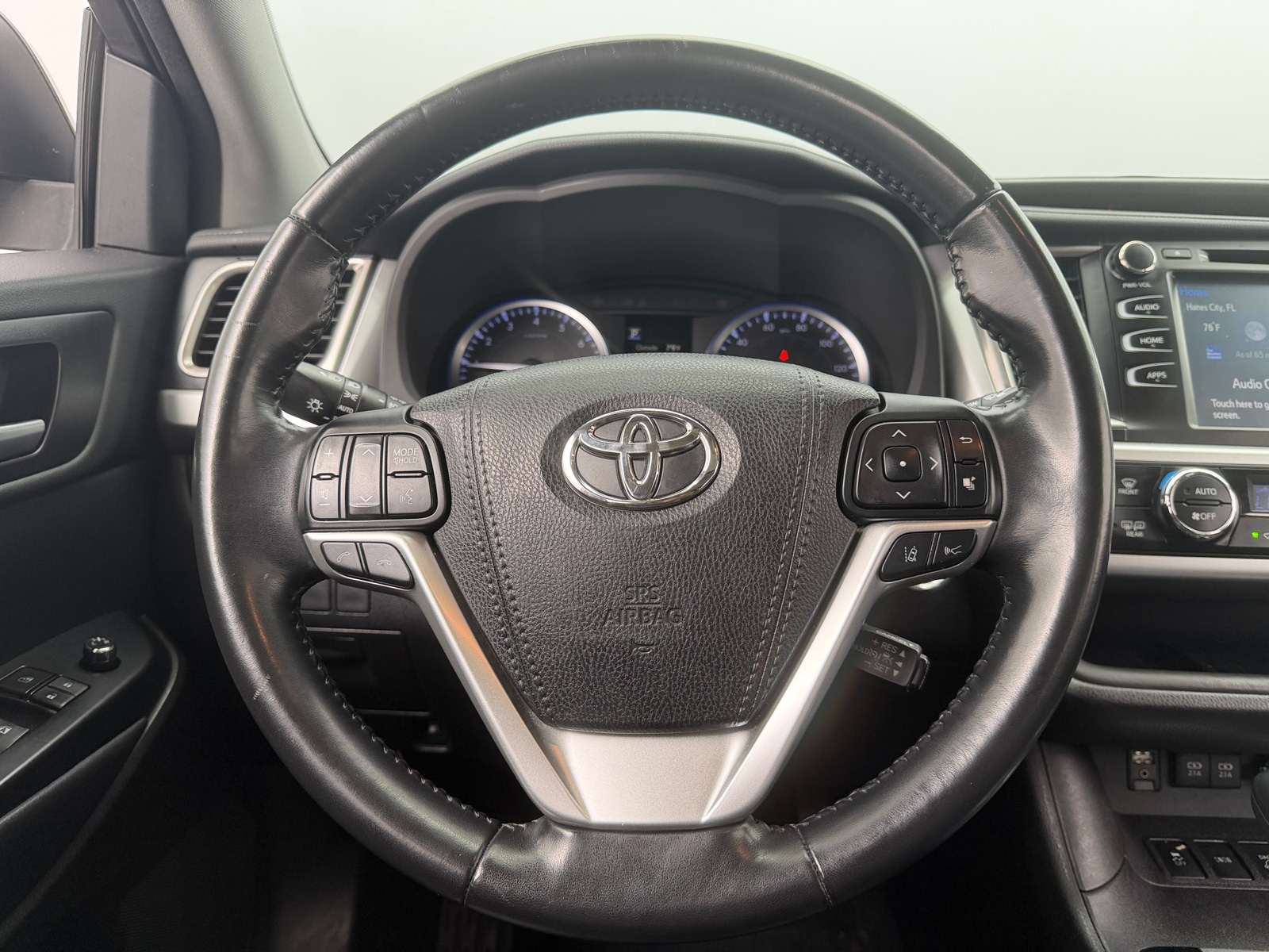 Thumbnail: 2018 Toyota Highlander - 5