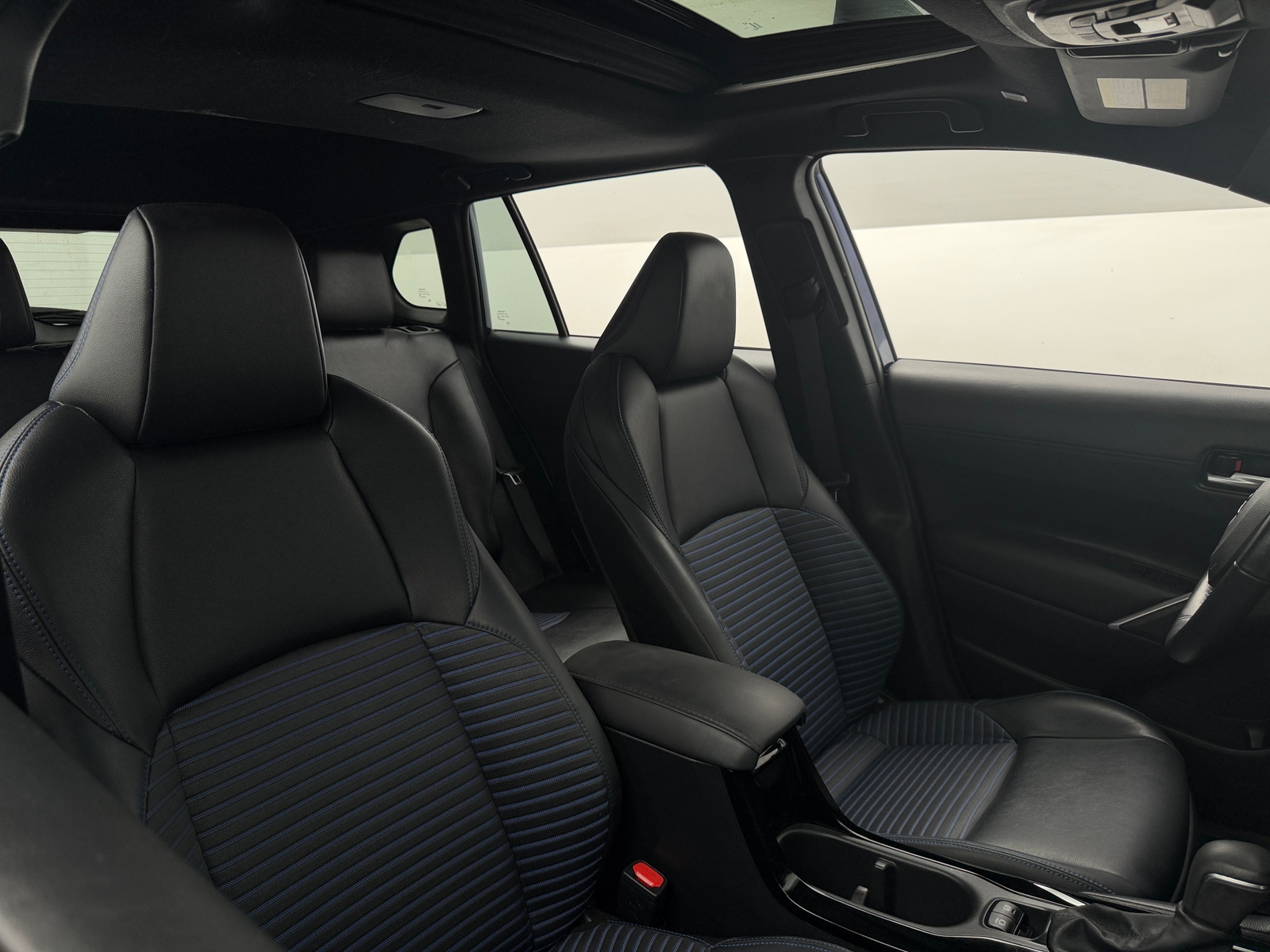 Thumbnail: 2023 Toyota Corolla Cross - 2