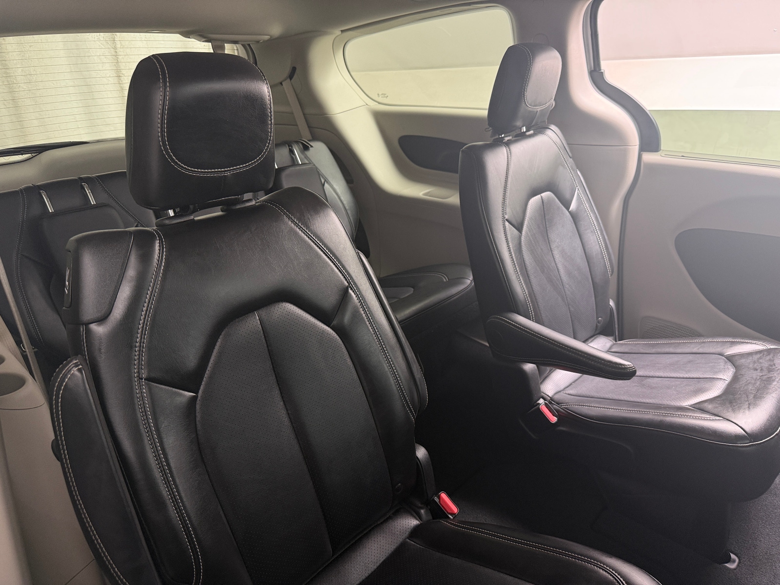 Thumbnail: 2024 Chrysler Pacifica - 5