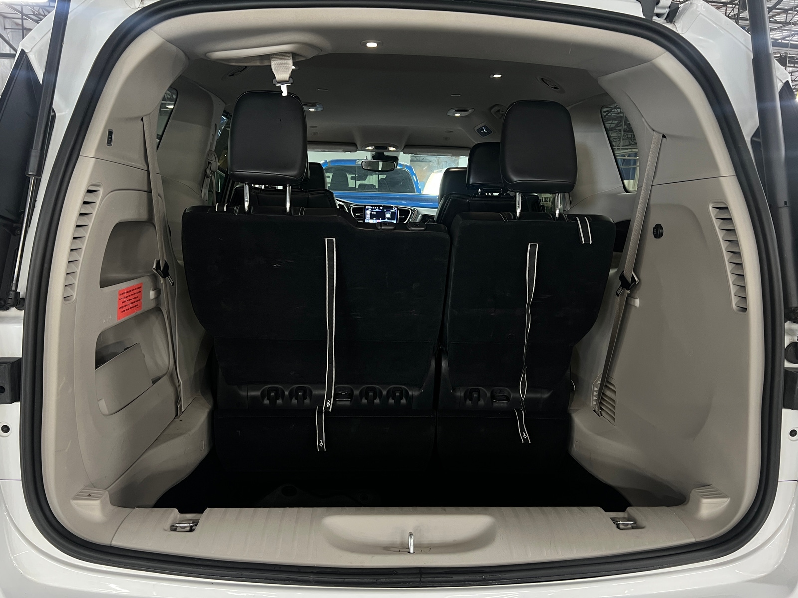 Thumbnail: 2024 Chrysler Pacifica - 6