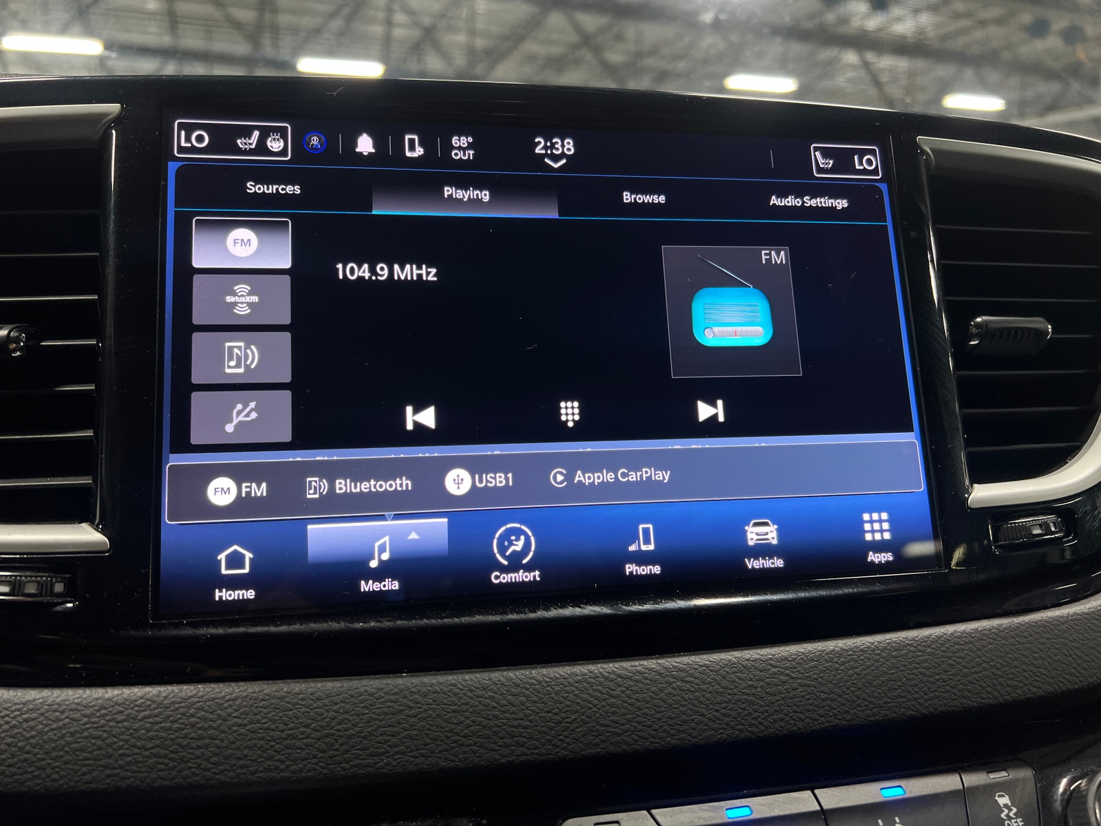 Thumbnail: 2024 Chrysler Pacifica - 3