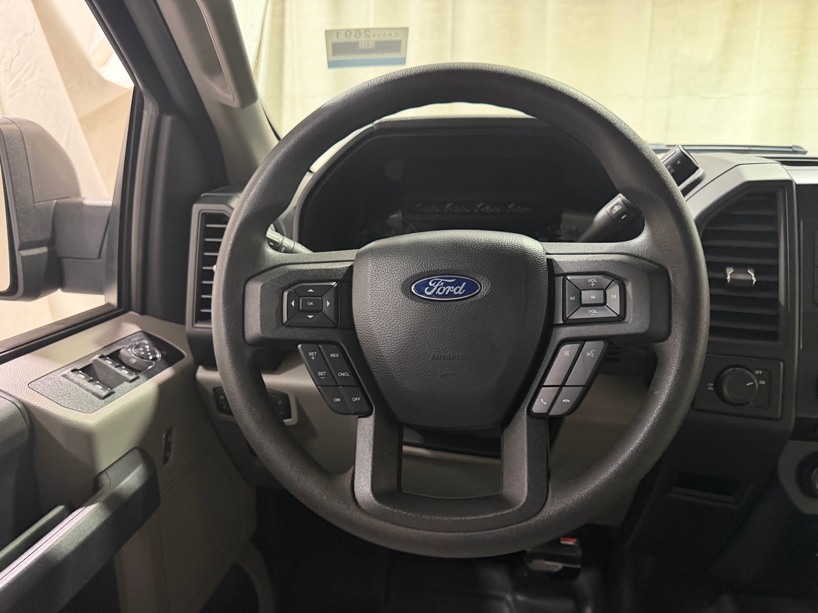 Thumbnail: 2018 Ford Econoline - 5