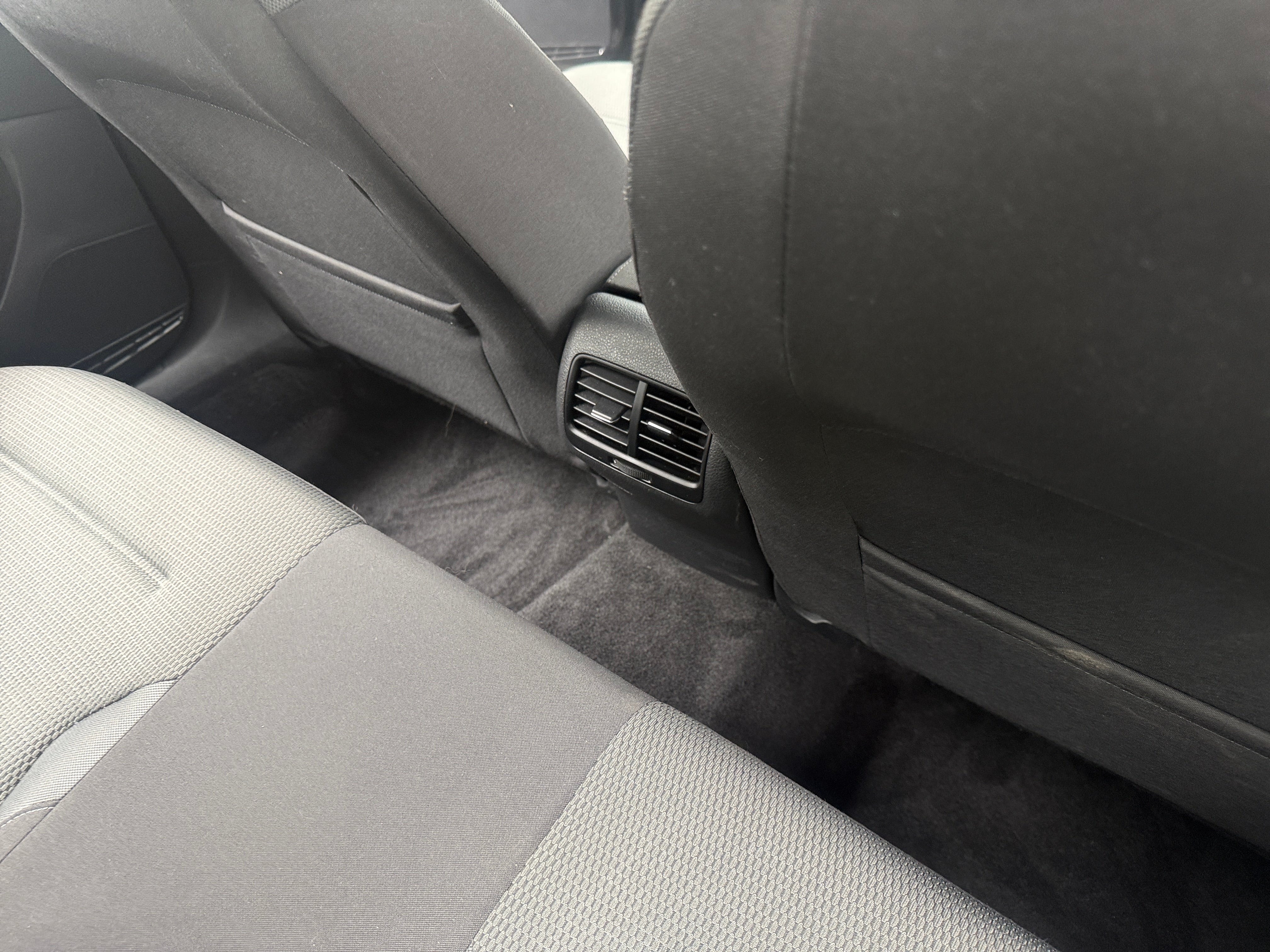 Used 2019 Volkswagen e-Golf e-Golf SE with VIN WVWKR7AU8KW908740 for sale in Auburn, WA