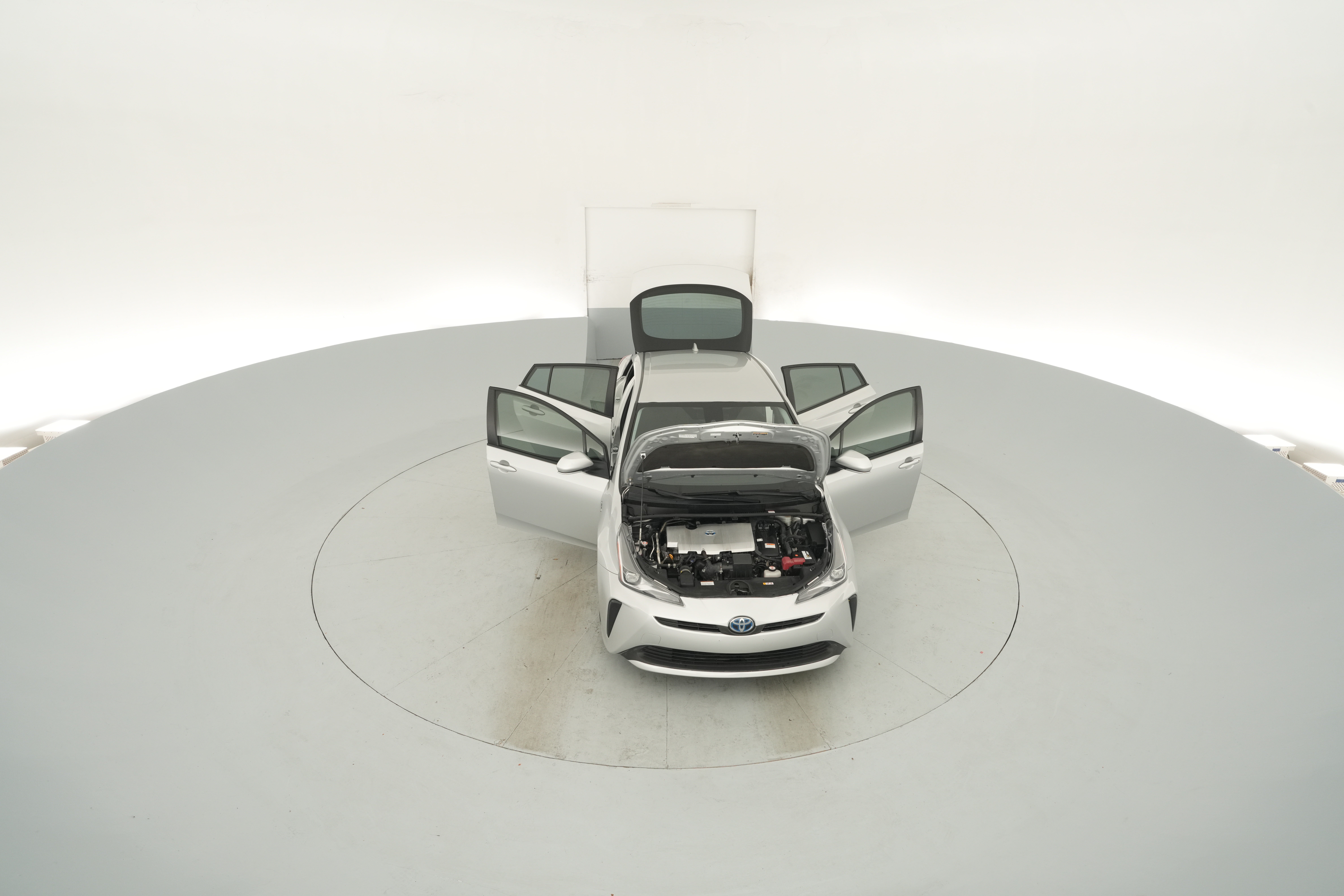 2022 Toyota Prius L Eco - Photo 35