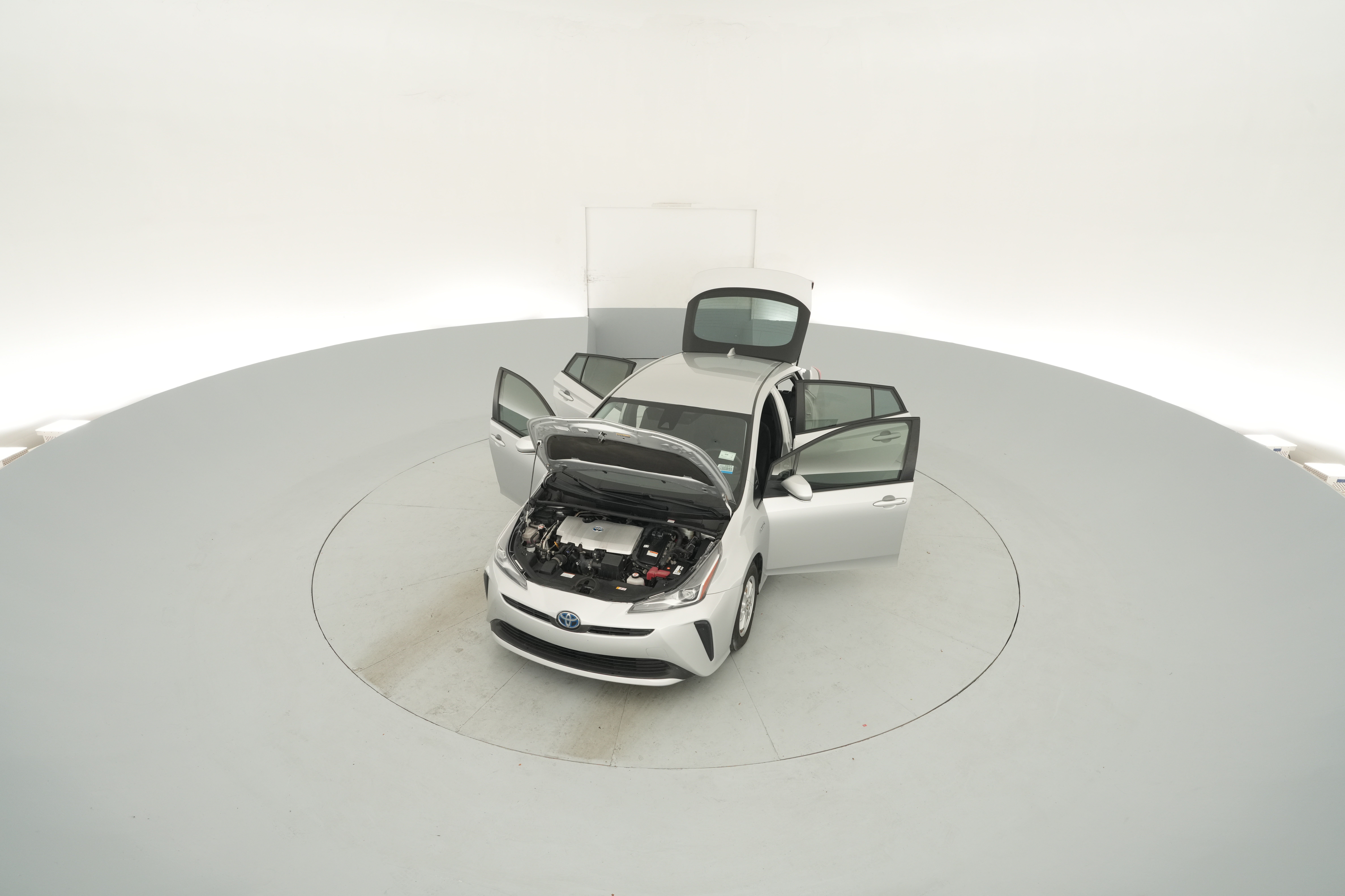 2022 Toyota Prius L Eco - Photo 36