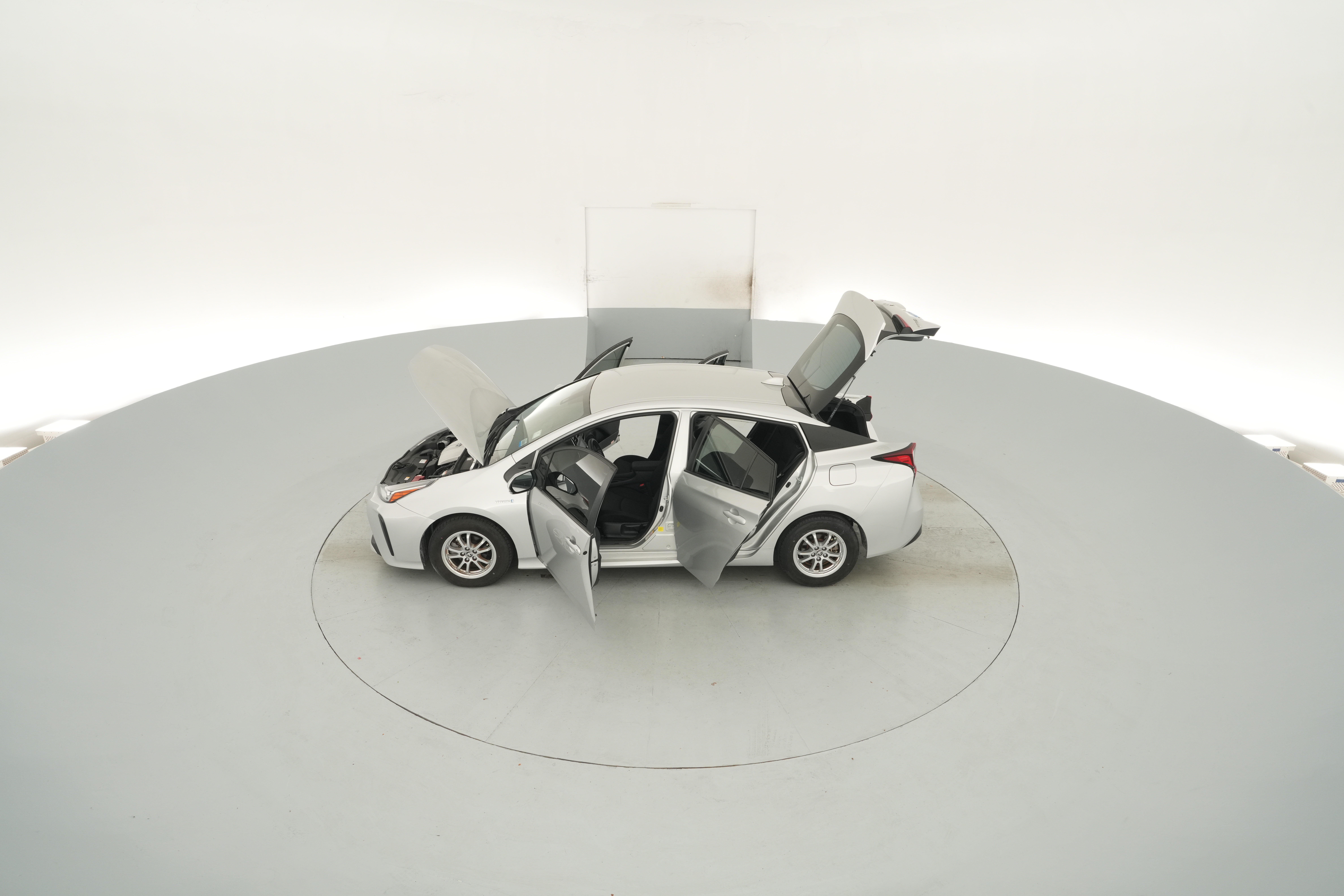 2022 Toyota Prius L Eco - Photo 39