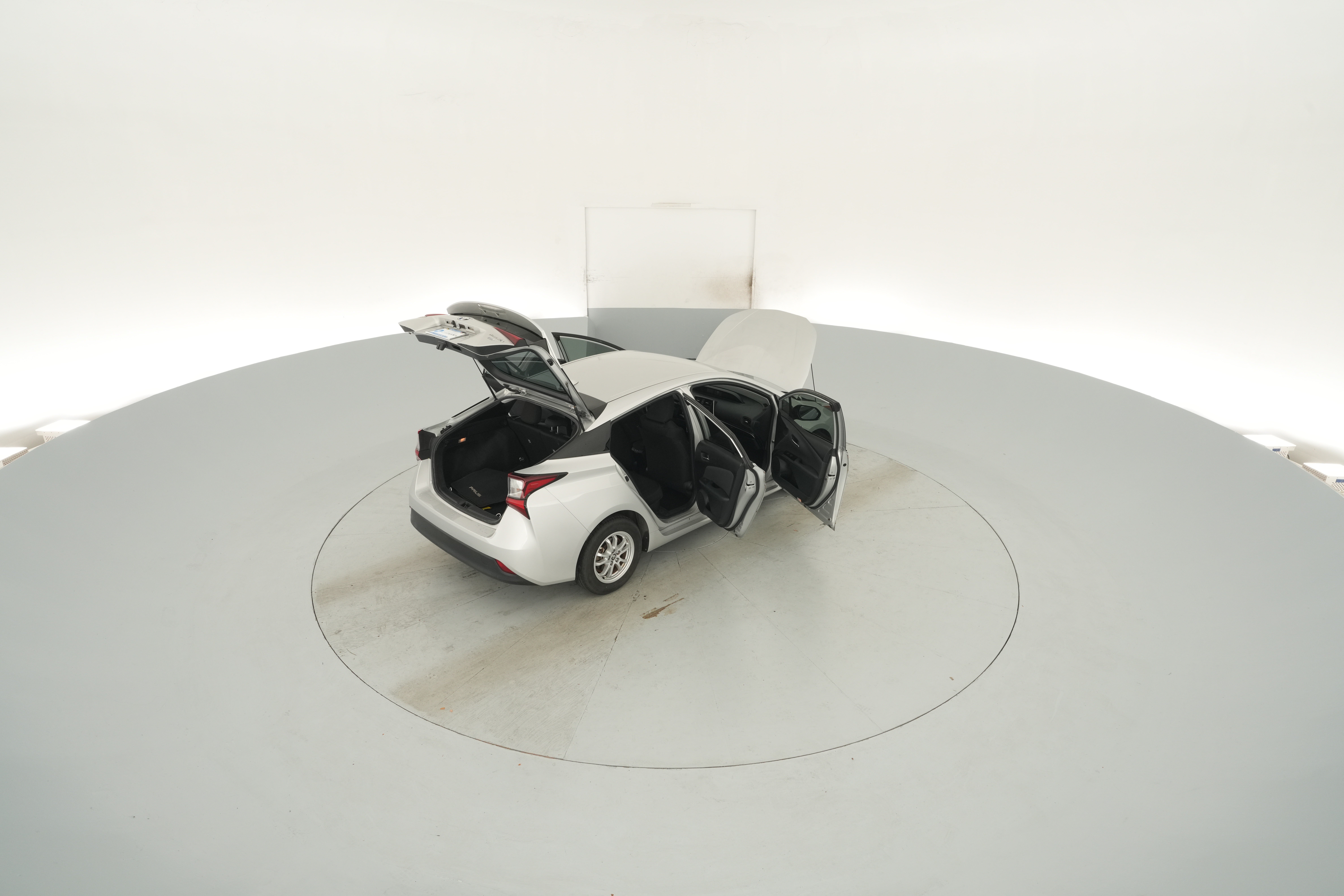2022 Toyota Prius L Eco - Photo 45