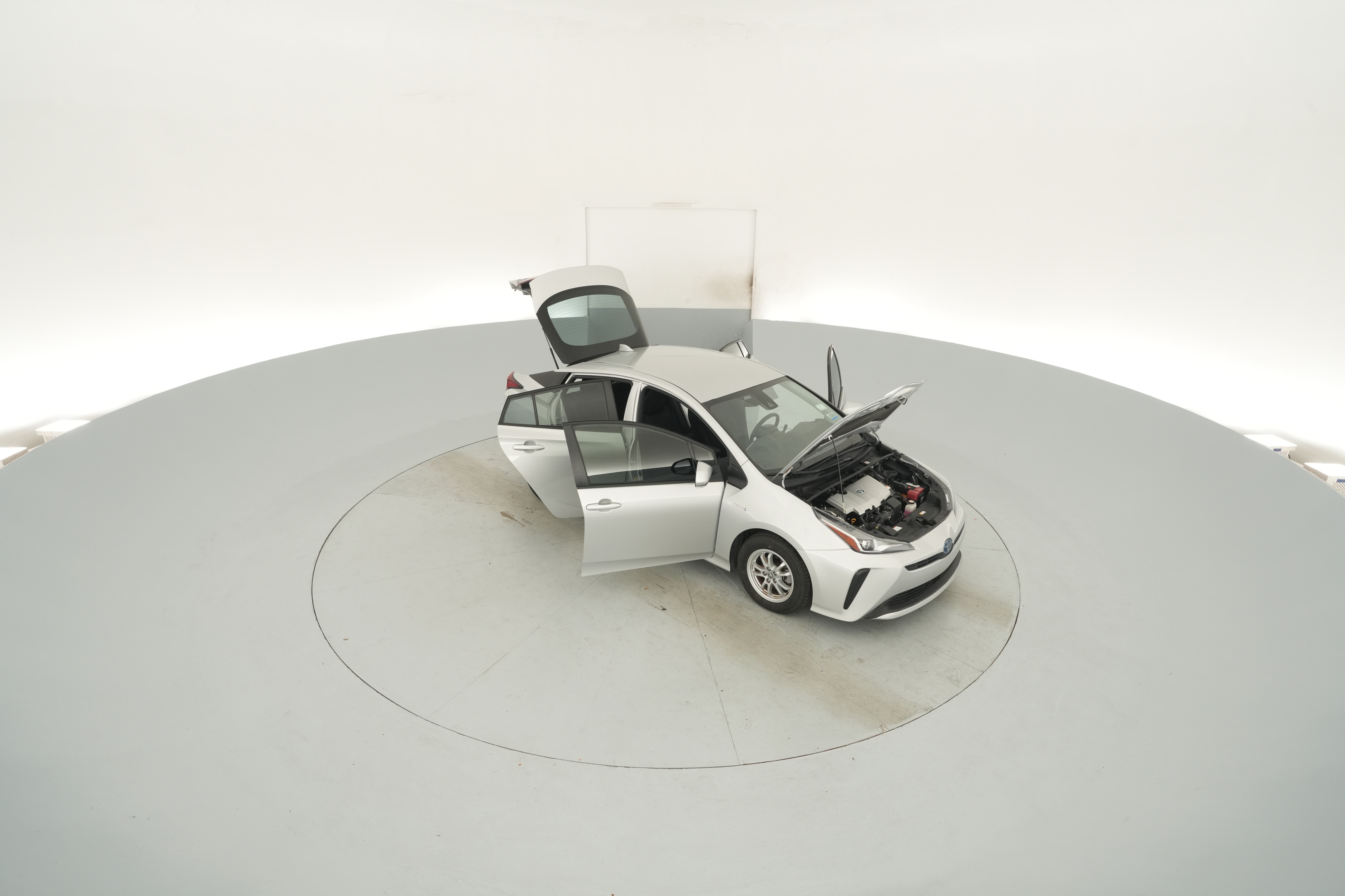 2022 Toyota Prius L Eco - Photo 49