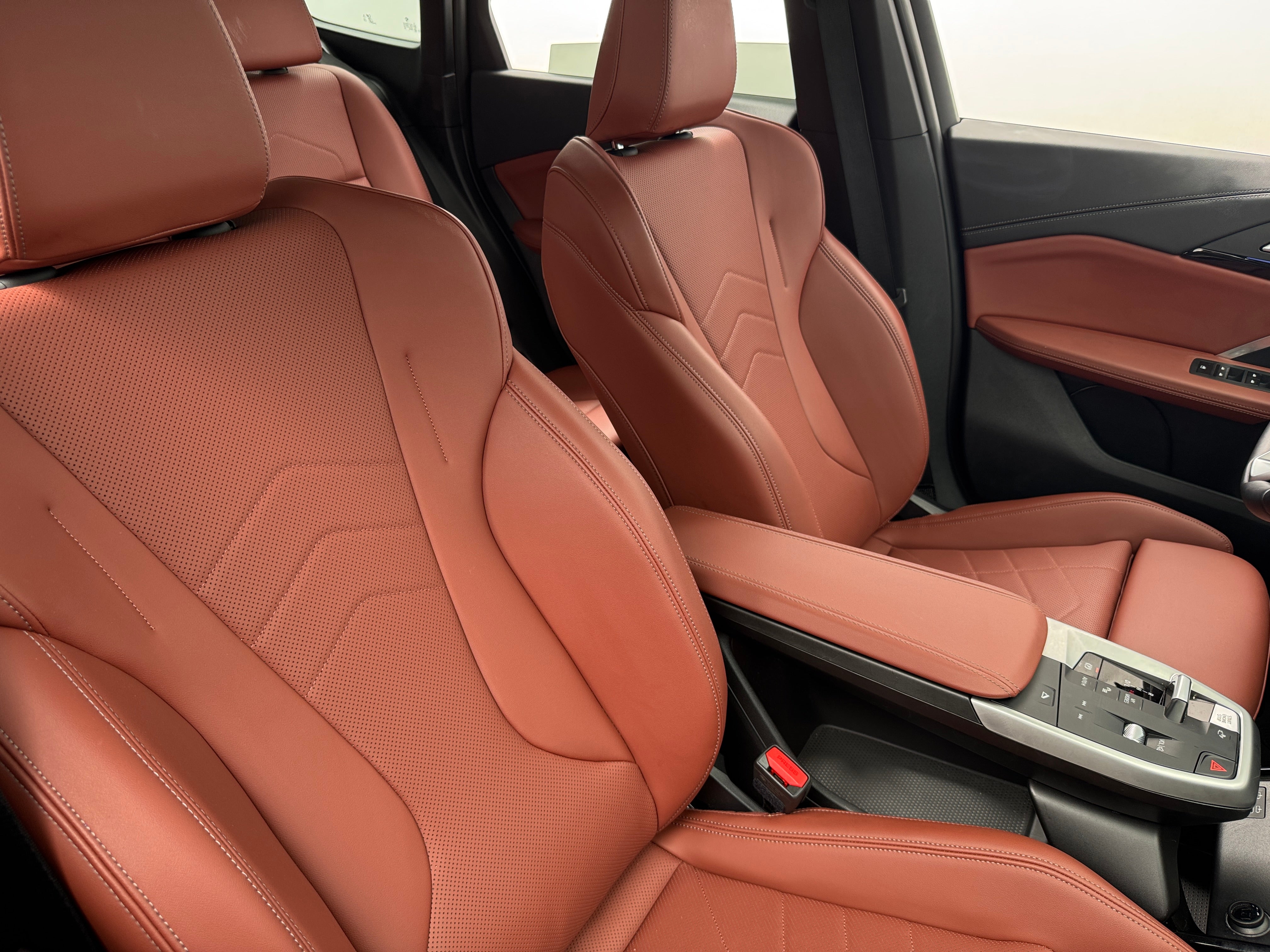 2026 BMW X1 28i - Photo 3