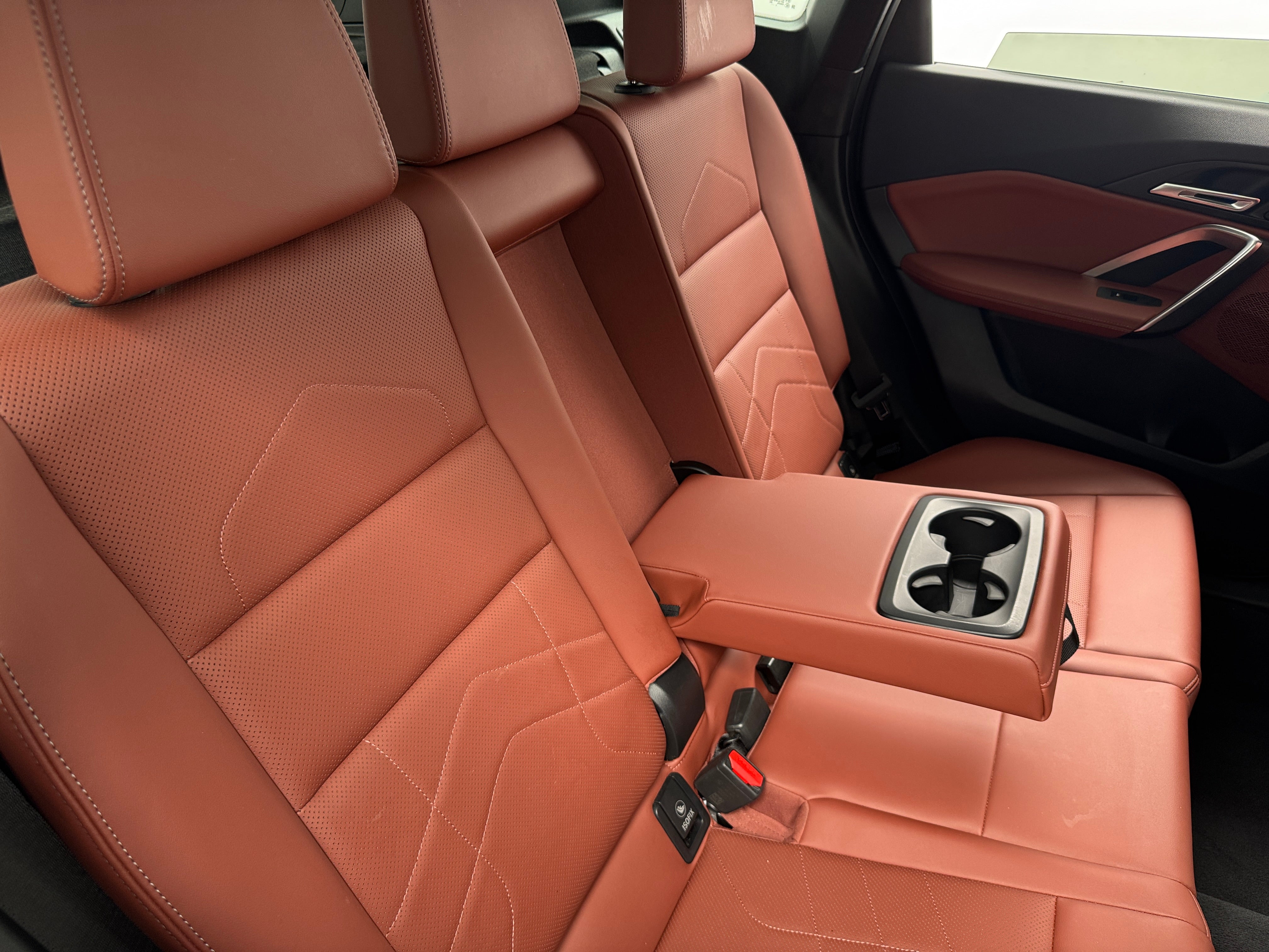 2026 BMW X1 28i - Photo 4