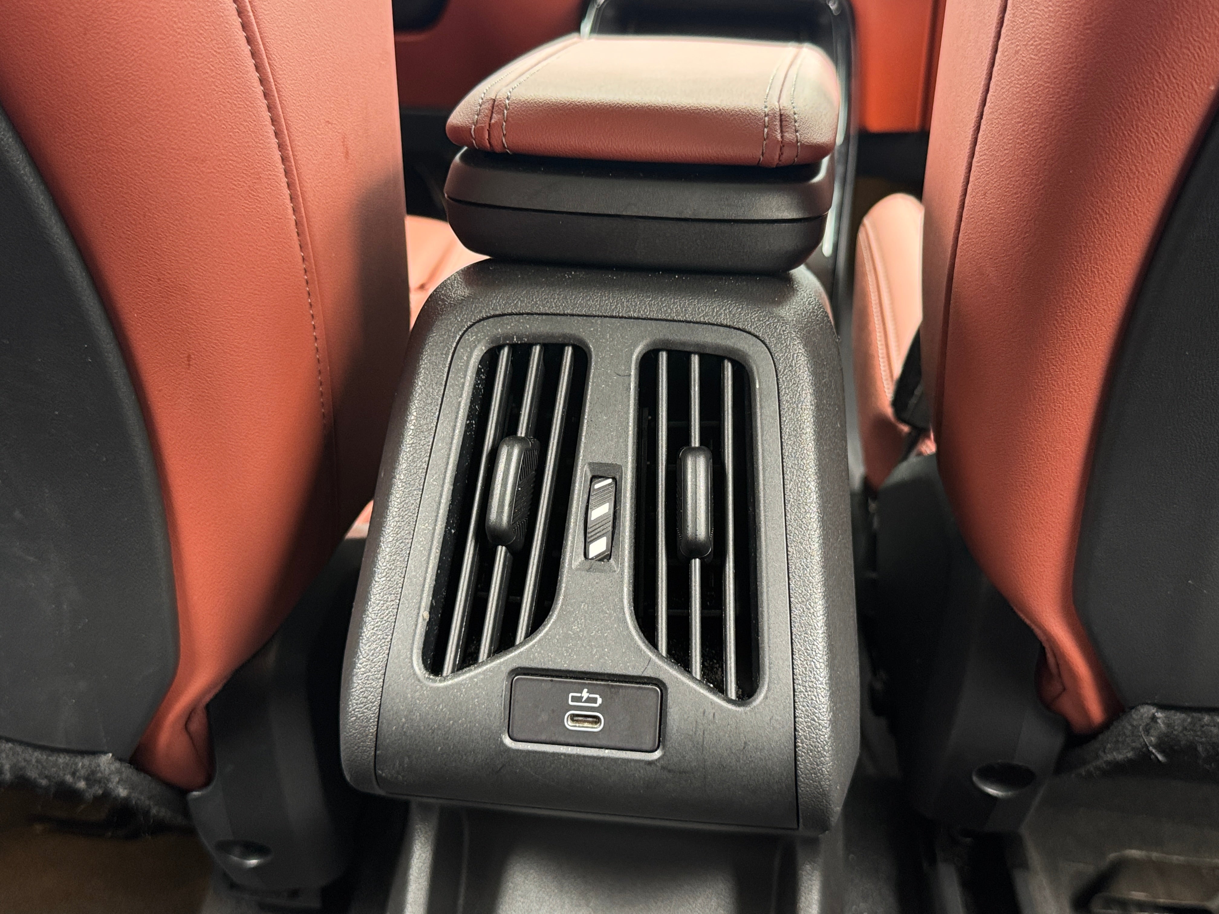 2026 BMW X1 28i - Photo 5