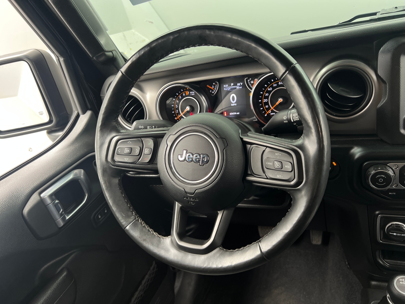Thumbnail: 2022 Jeep Wrangler - 5