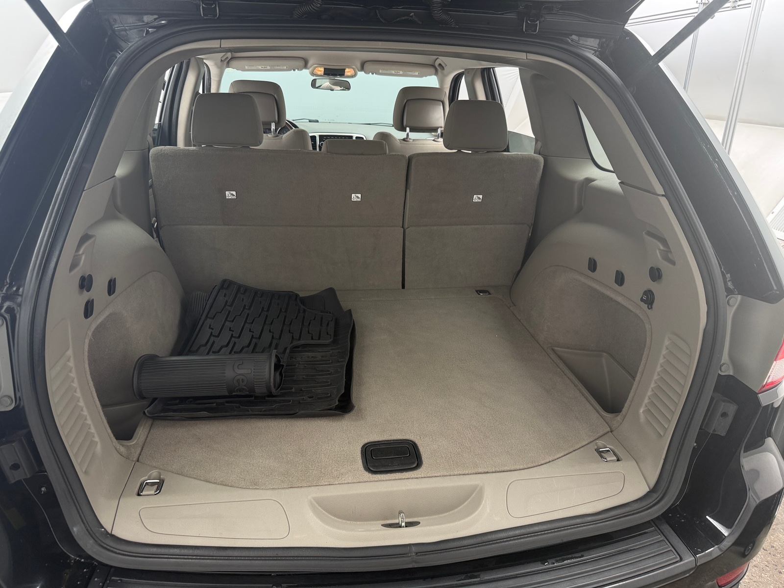 Thumbnail: 2013 Jeep Grand Cherokee - 7